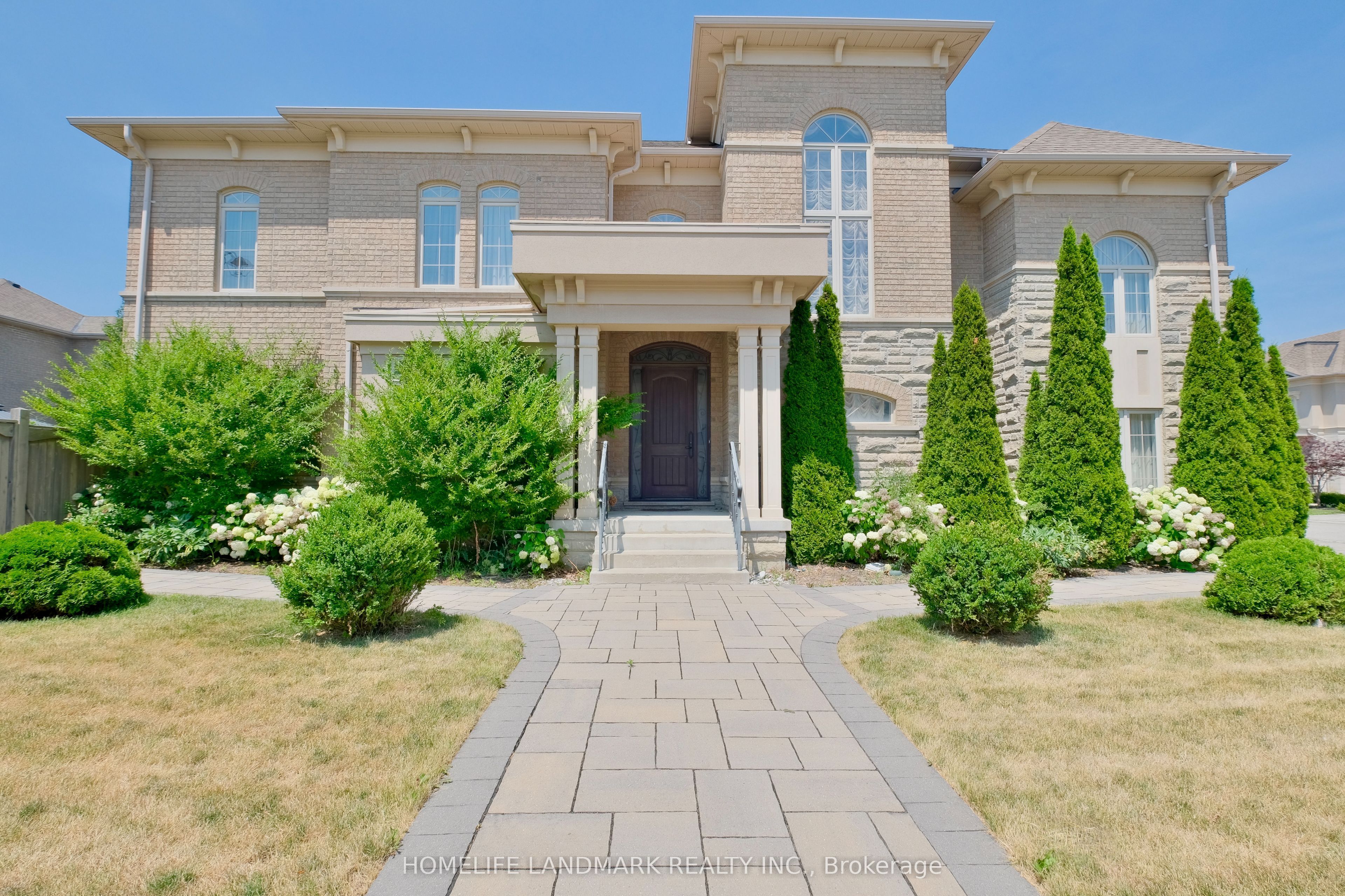 2 Drake Street, Vaughan, ON L4H 3P2