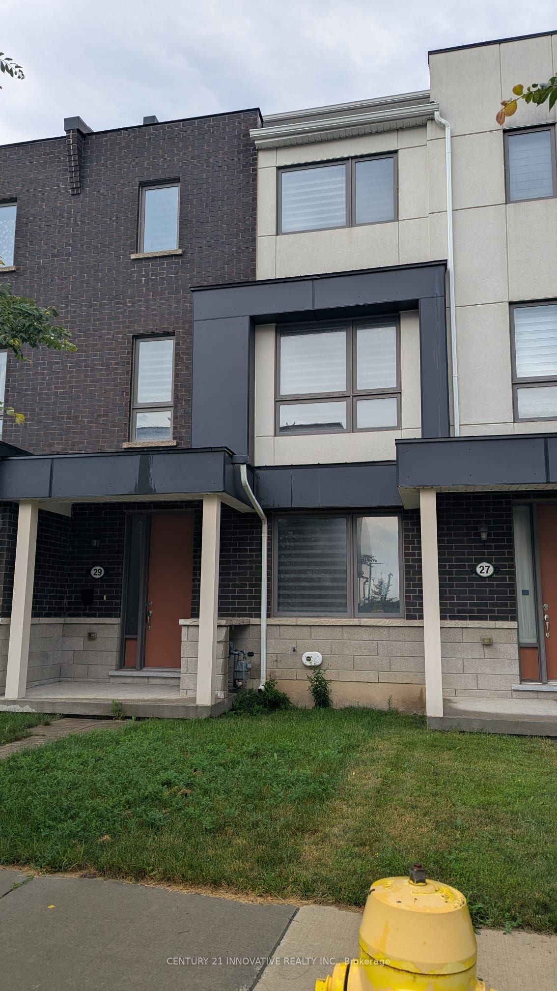 29 Adam Sellers Street E, Markham, ON L6B 0R1 photo 4