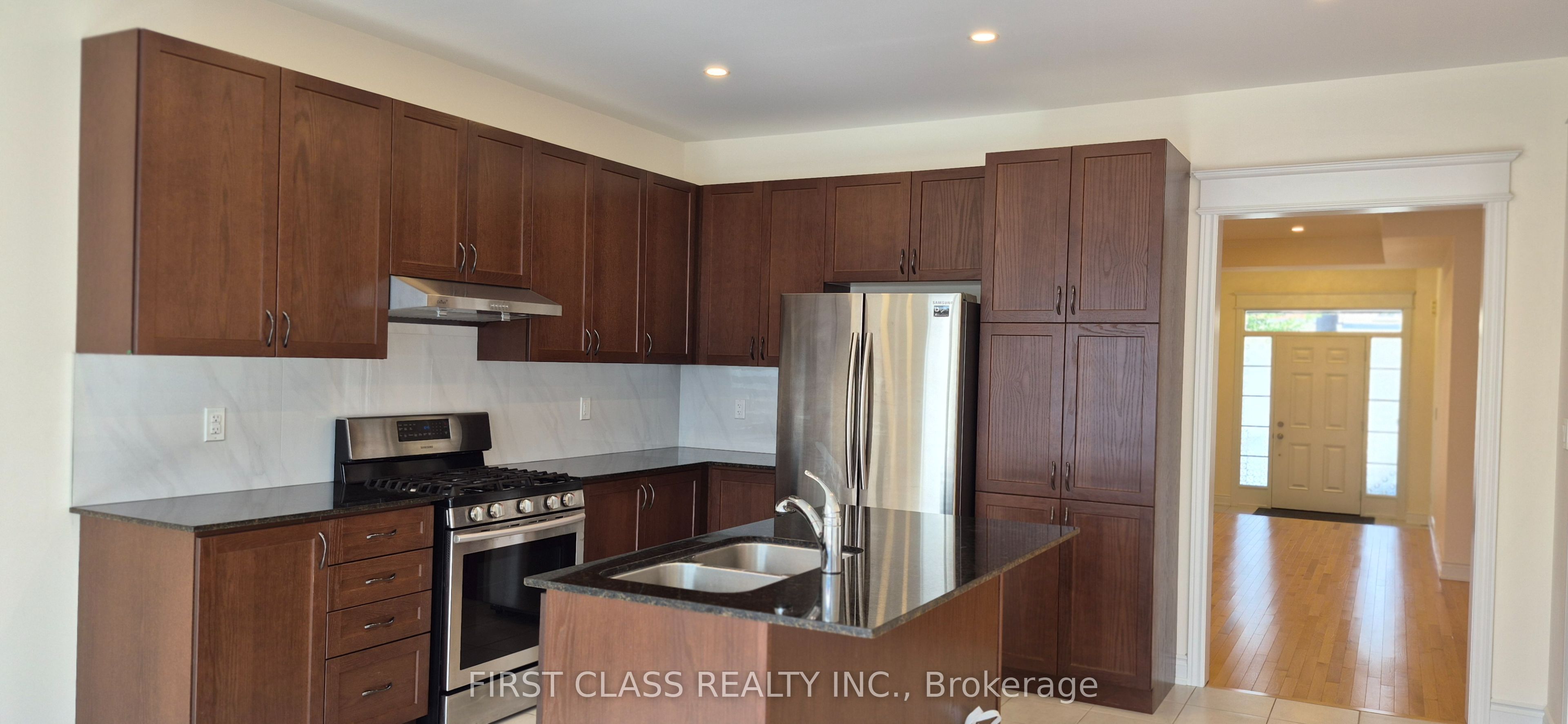 6 Blacksmith Trail, East Gwillimbury, ON L9N 0R4 photo 5
