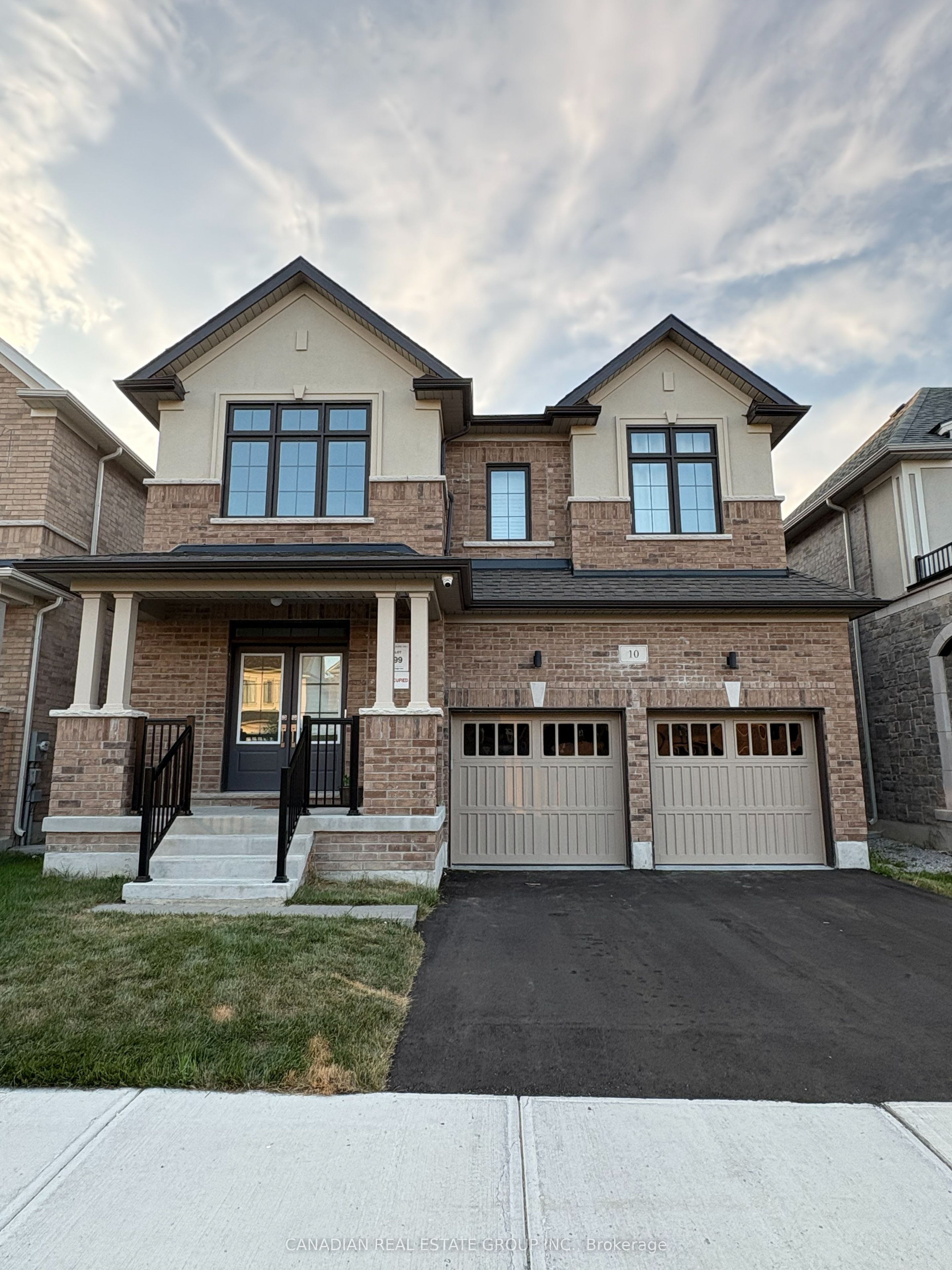 10 Stennett Drive, Georgina, ON L4P 0J5