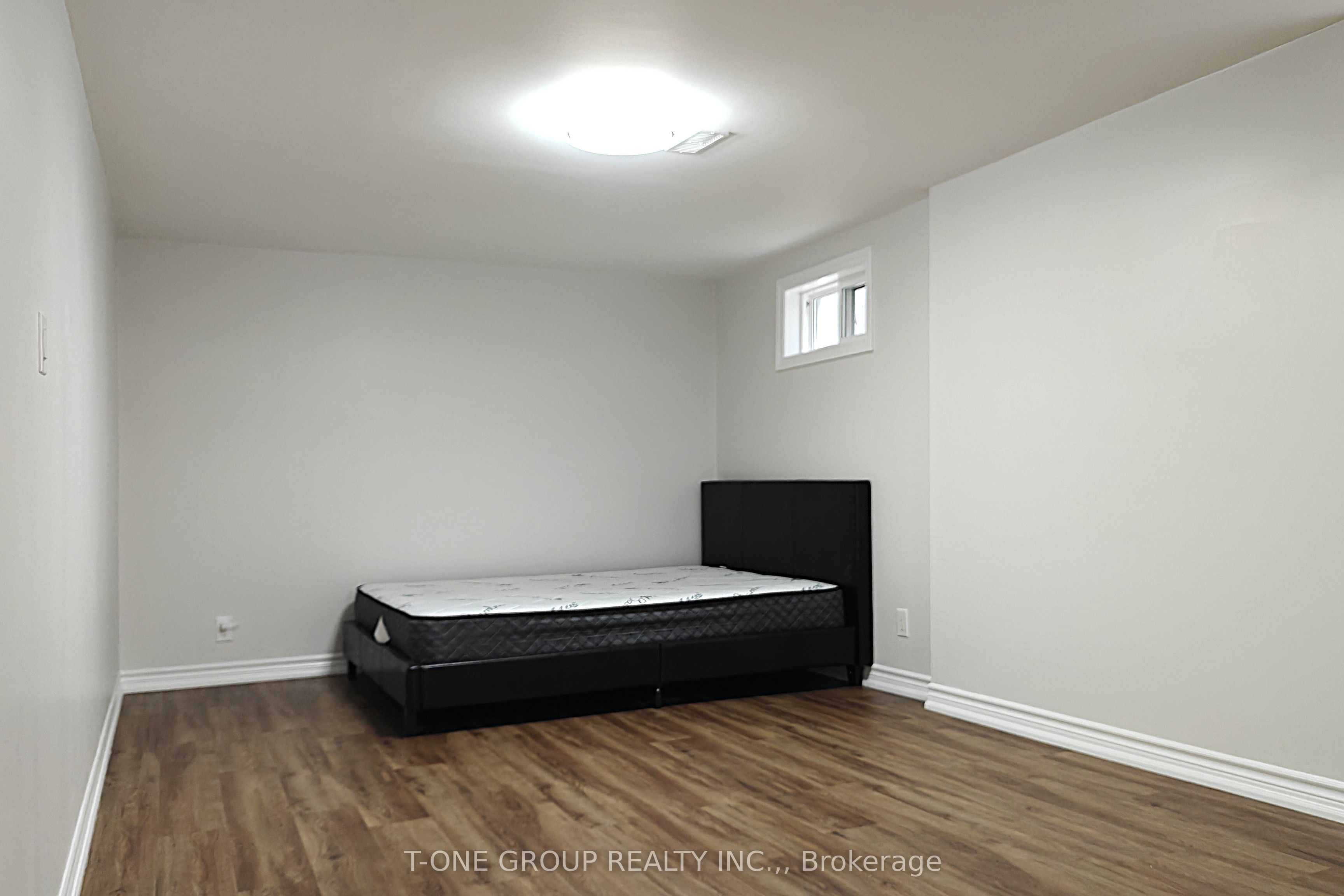164 Major Buttons Drive Basement, Markham, ON L3P 3X6 photo 2