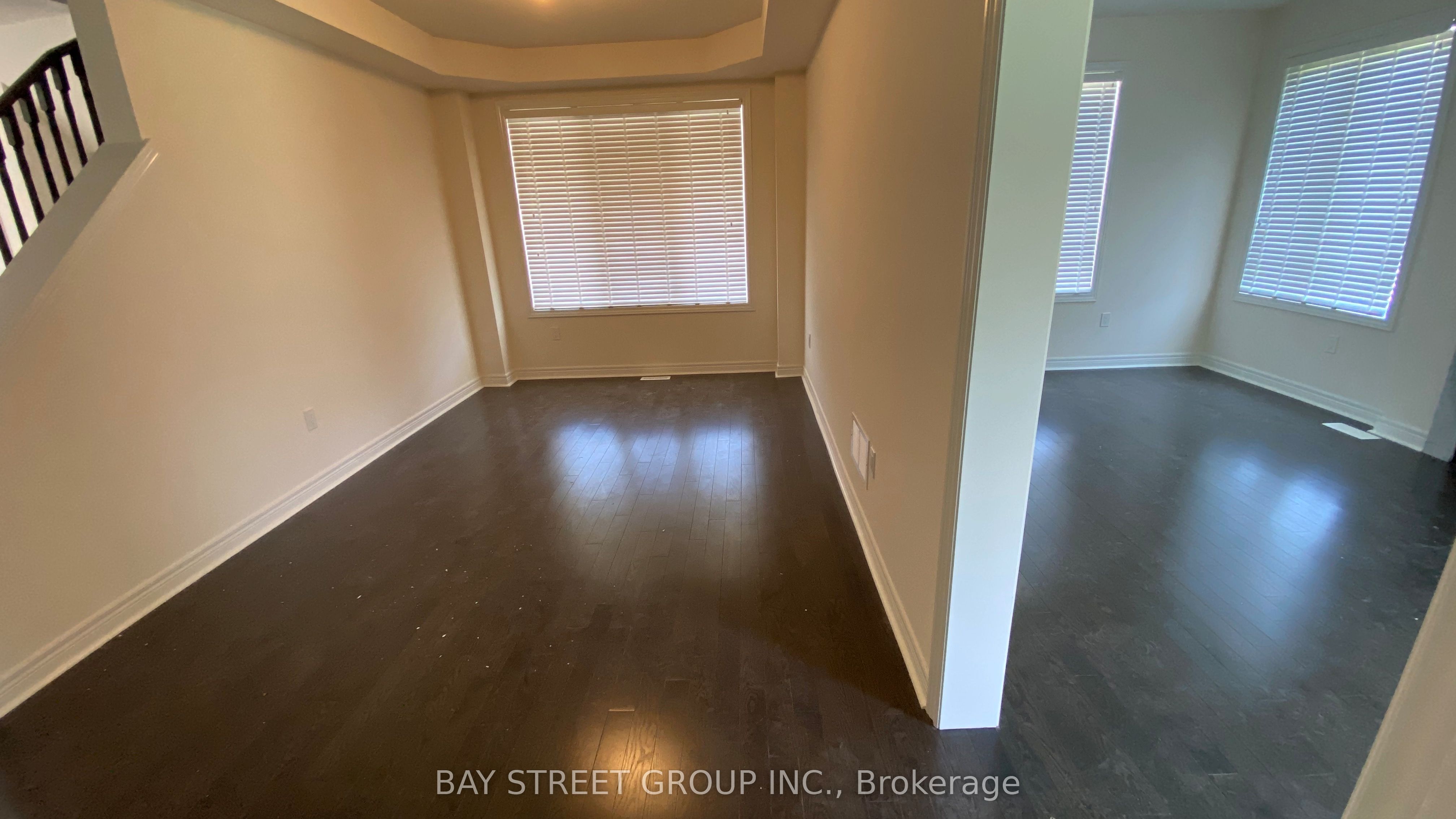 35 Brownsberger Road, Whitchurch-Stouffville, ON L4A 0W5 photo 5