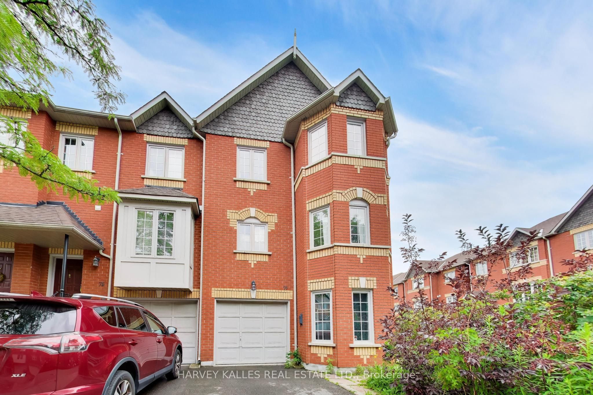 95 Weldrick Road 74, Richmond Hill, ON L4C 0H6 photo 2
