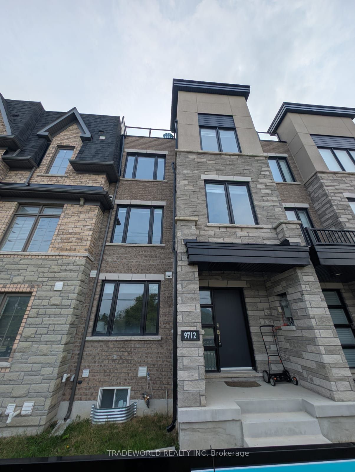 9712 KENNEDY Road, Markham, ON L6C 3J8