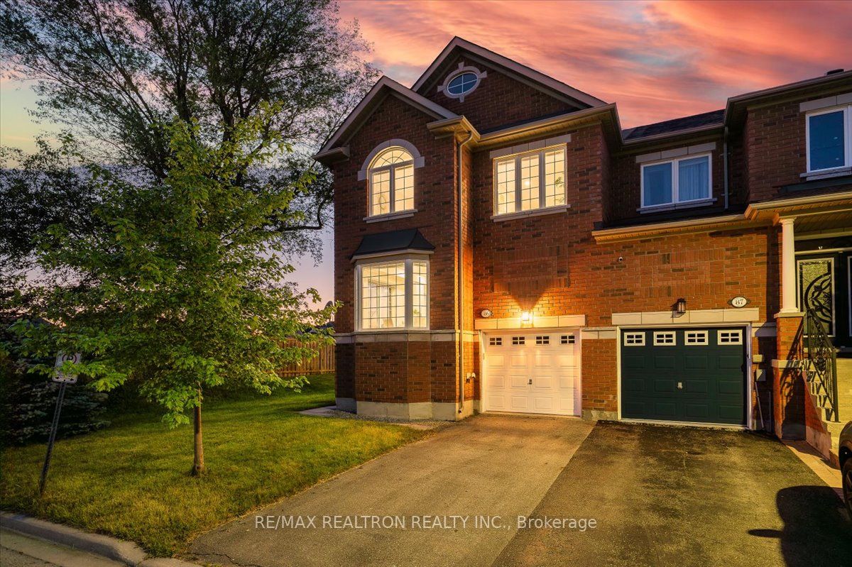 8 Townwood Drive 86, Richmond Hill, ON L4E 4Y3 photo 3