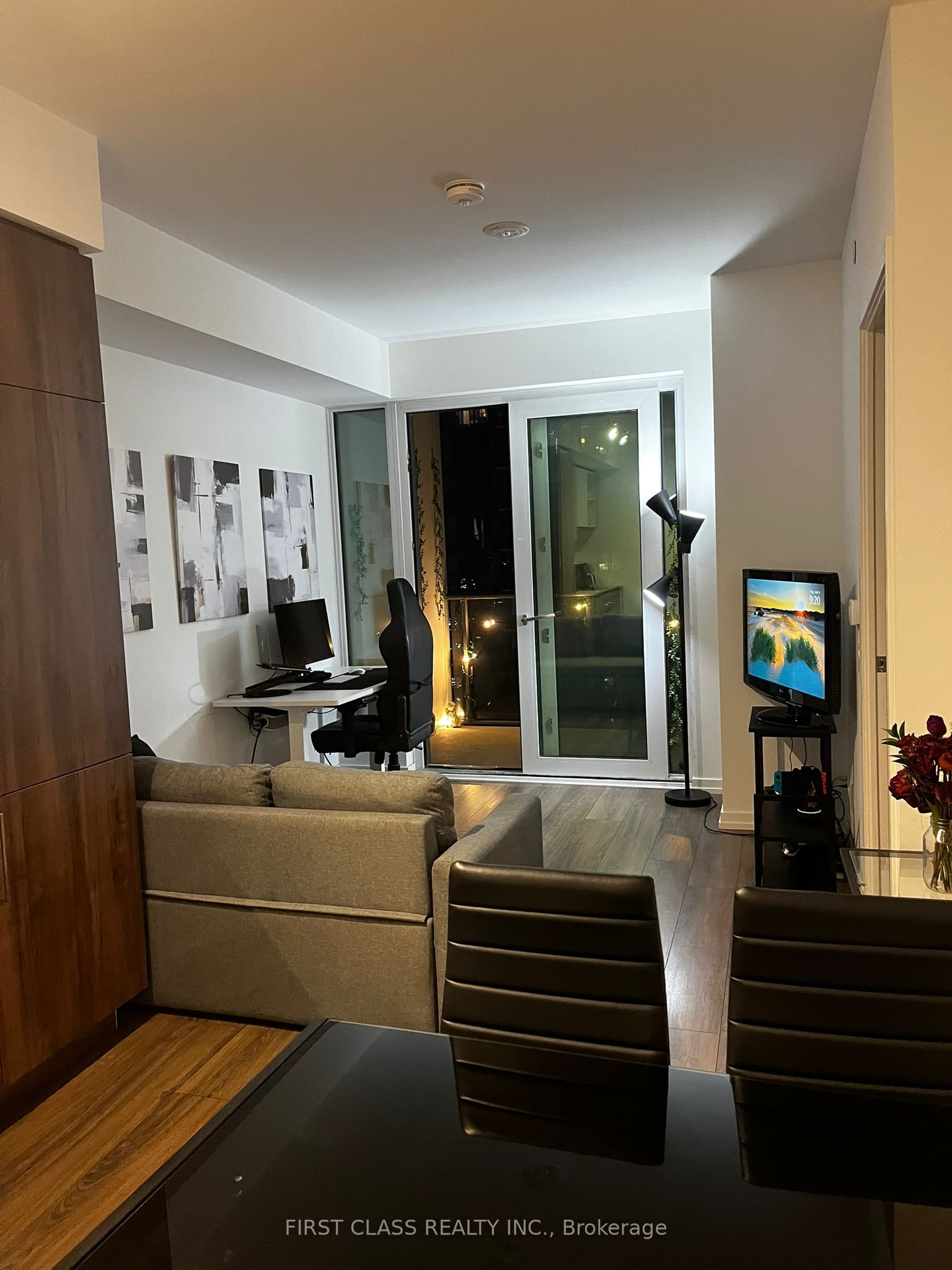 7890 Jane Street 2111, Vaughan, ON L4K 0K9 photo 2