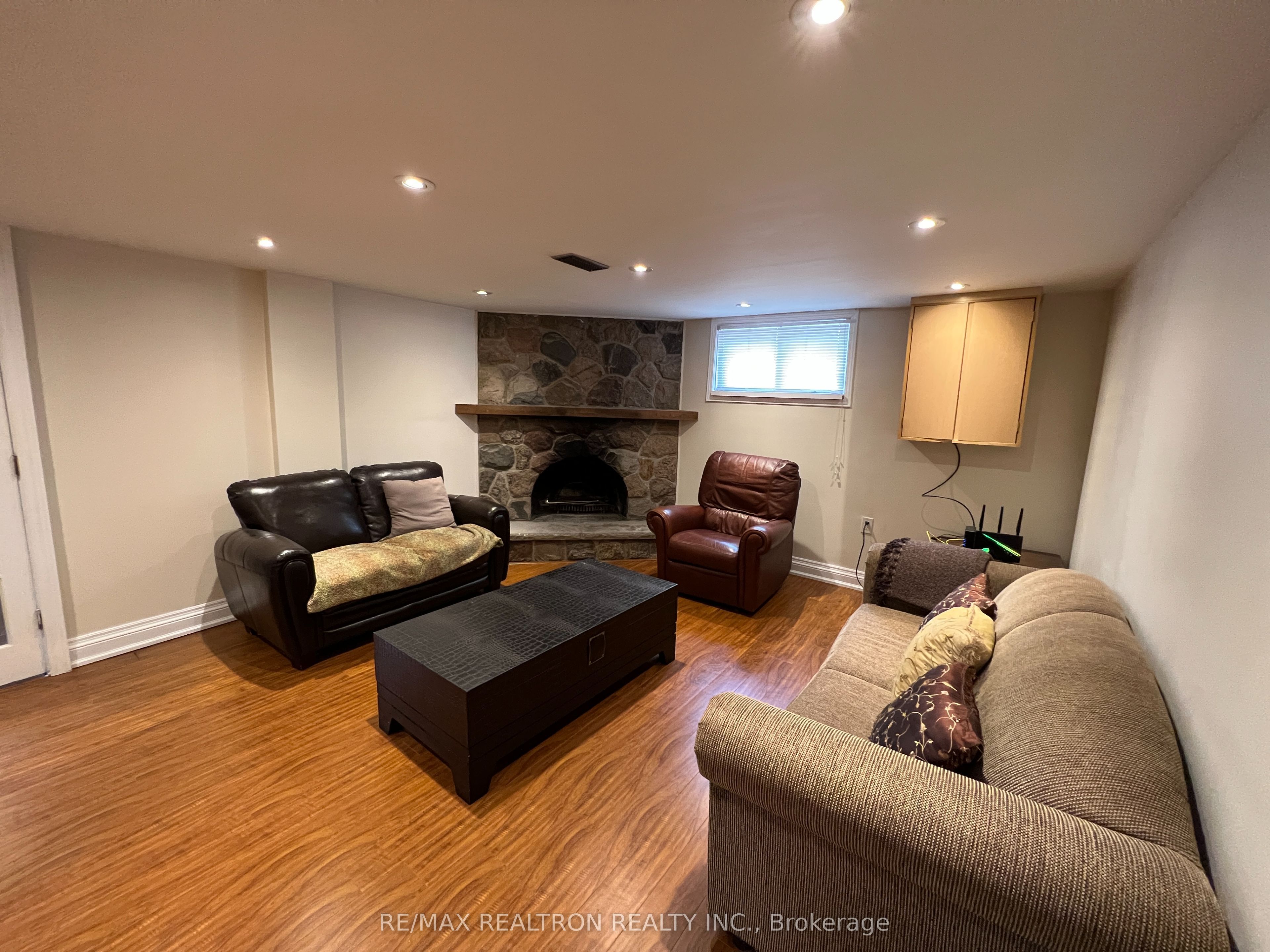 428 Paliser Crescent N, Richmond Hill, ON L4C 1R6 photo 3