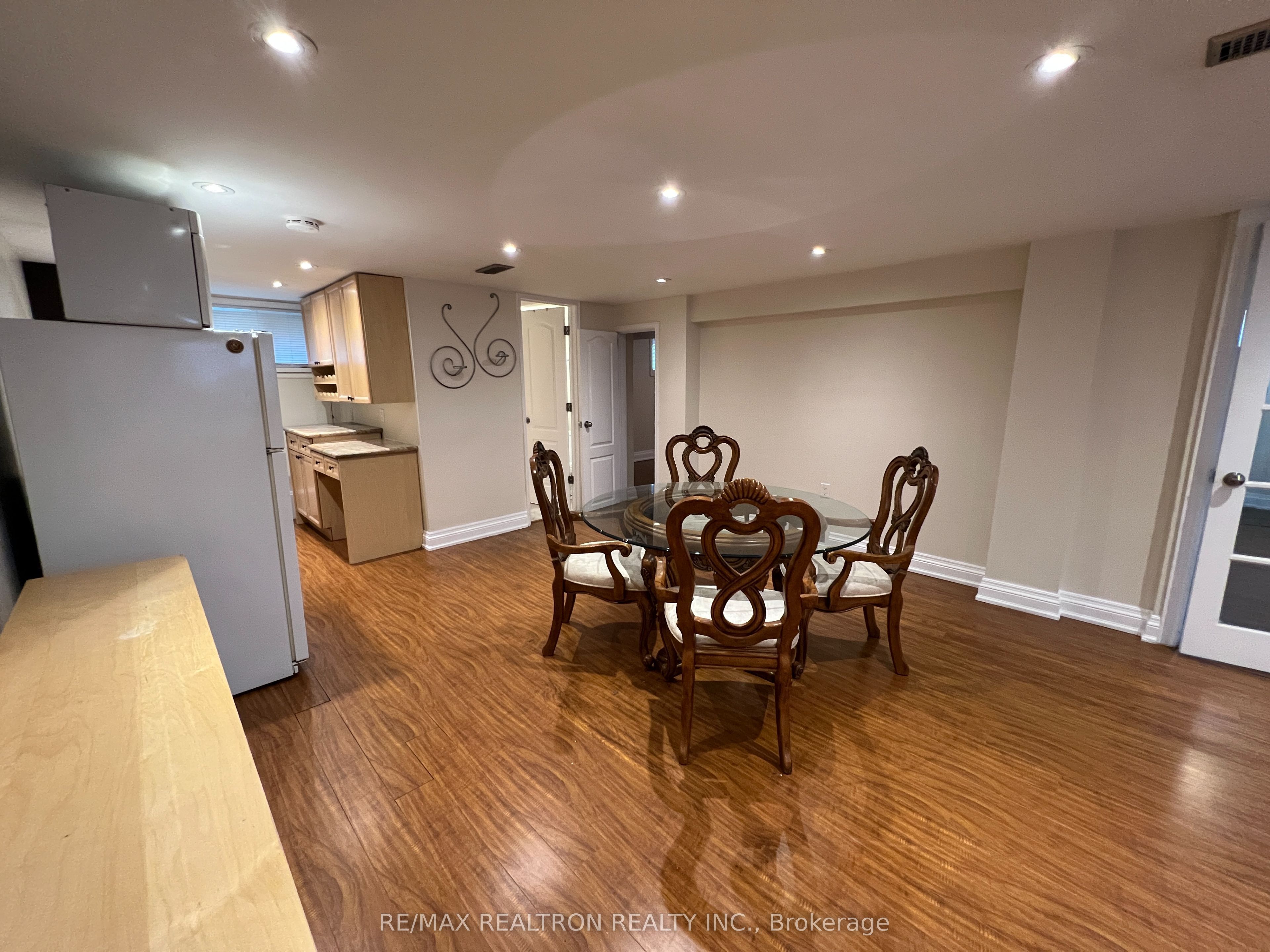 428 Paliser Crescent N, Richmond Hill, ON L4C 1R6 photo 5