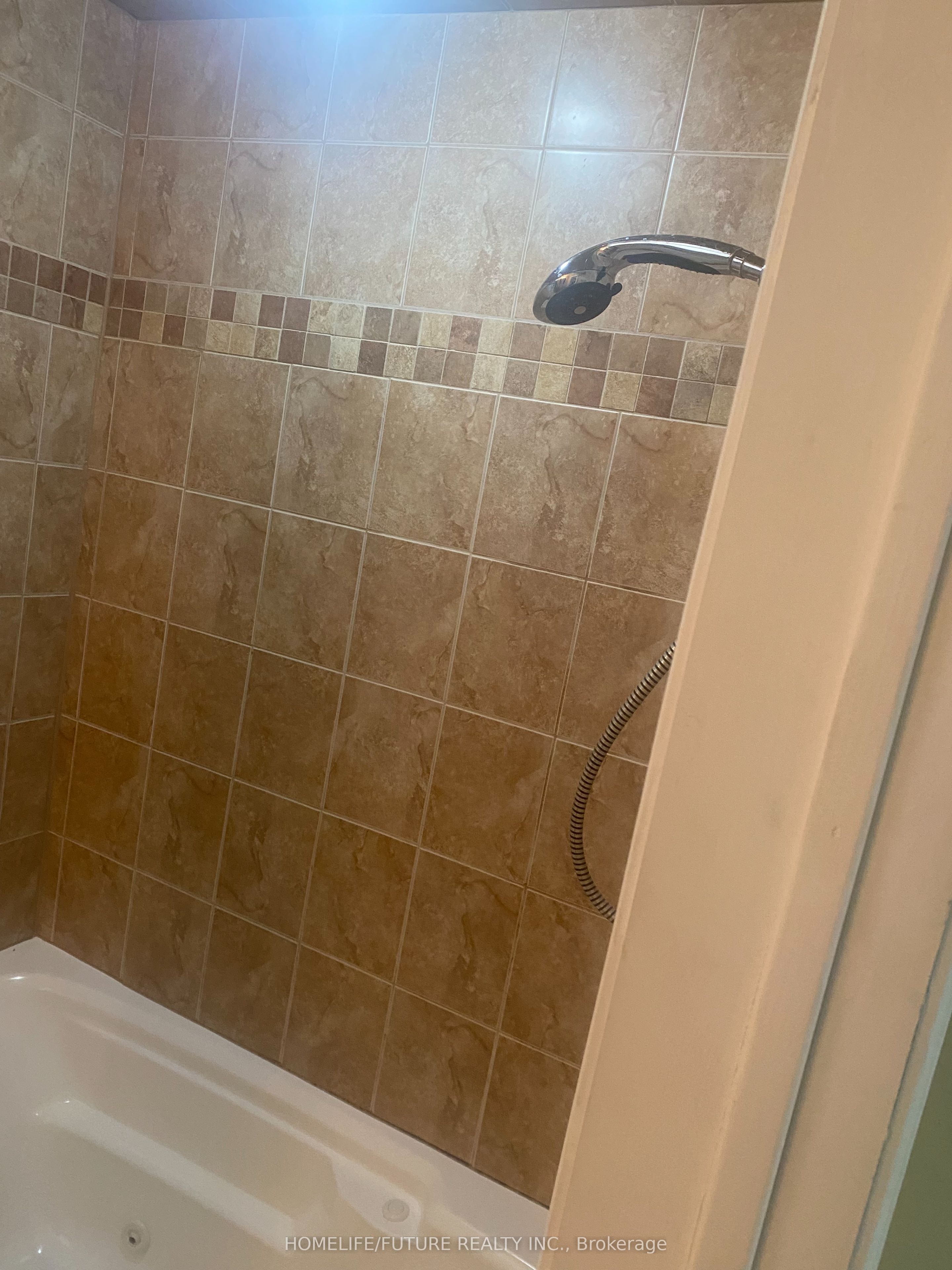 22 Treeline Court Bsmt, Markham, ON L3S 4M6 photo 3