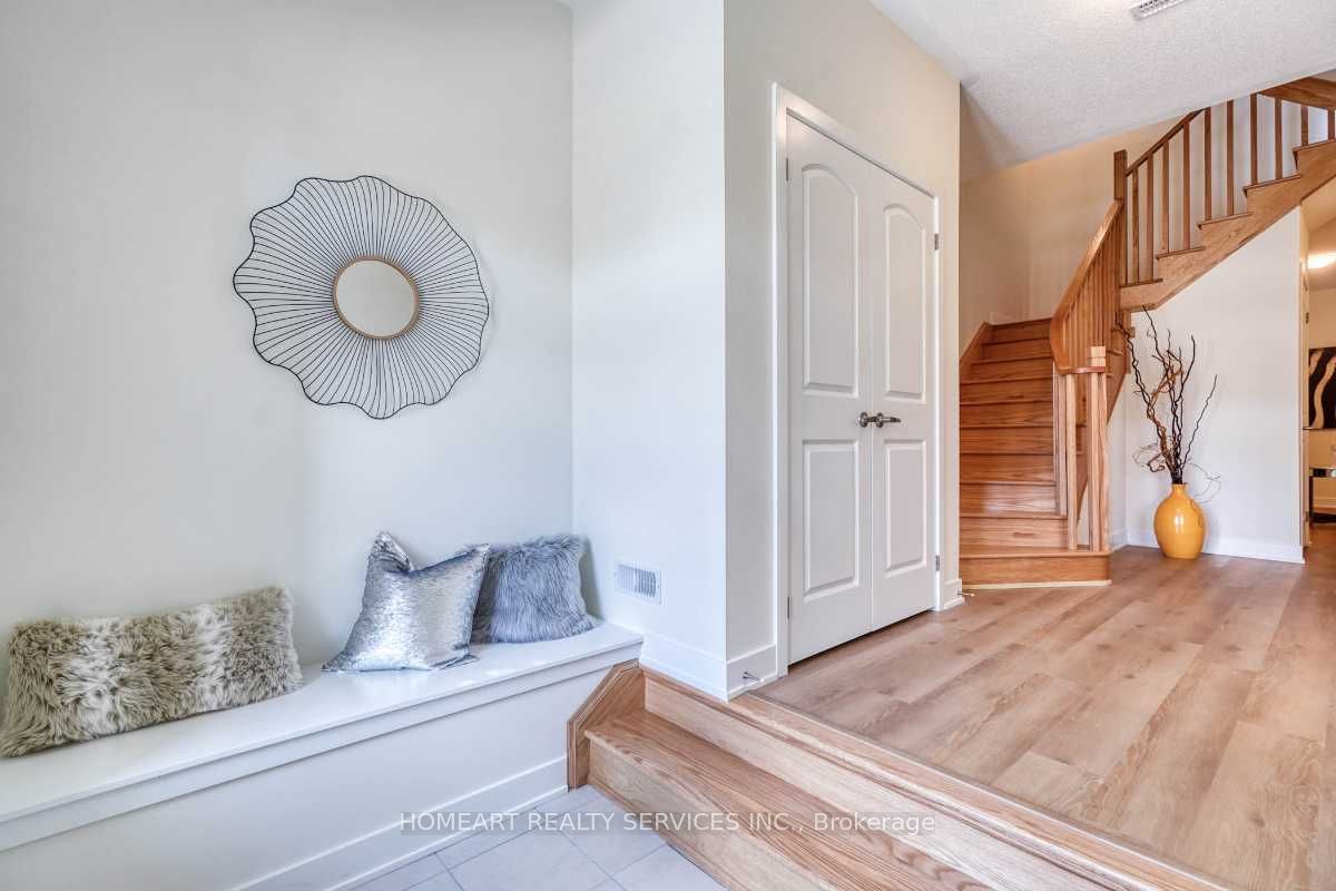 49 Mumbai Drive, Markham, ON L3S 0G1 photo 3