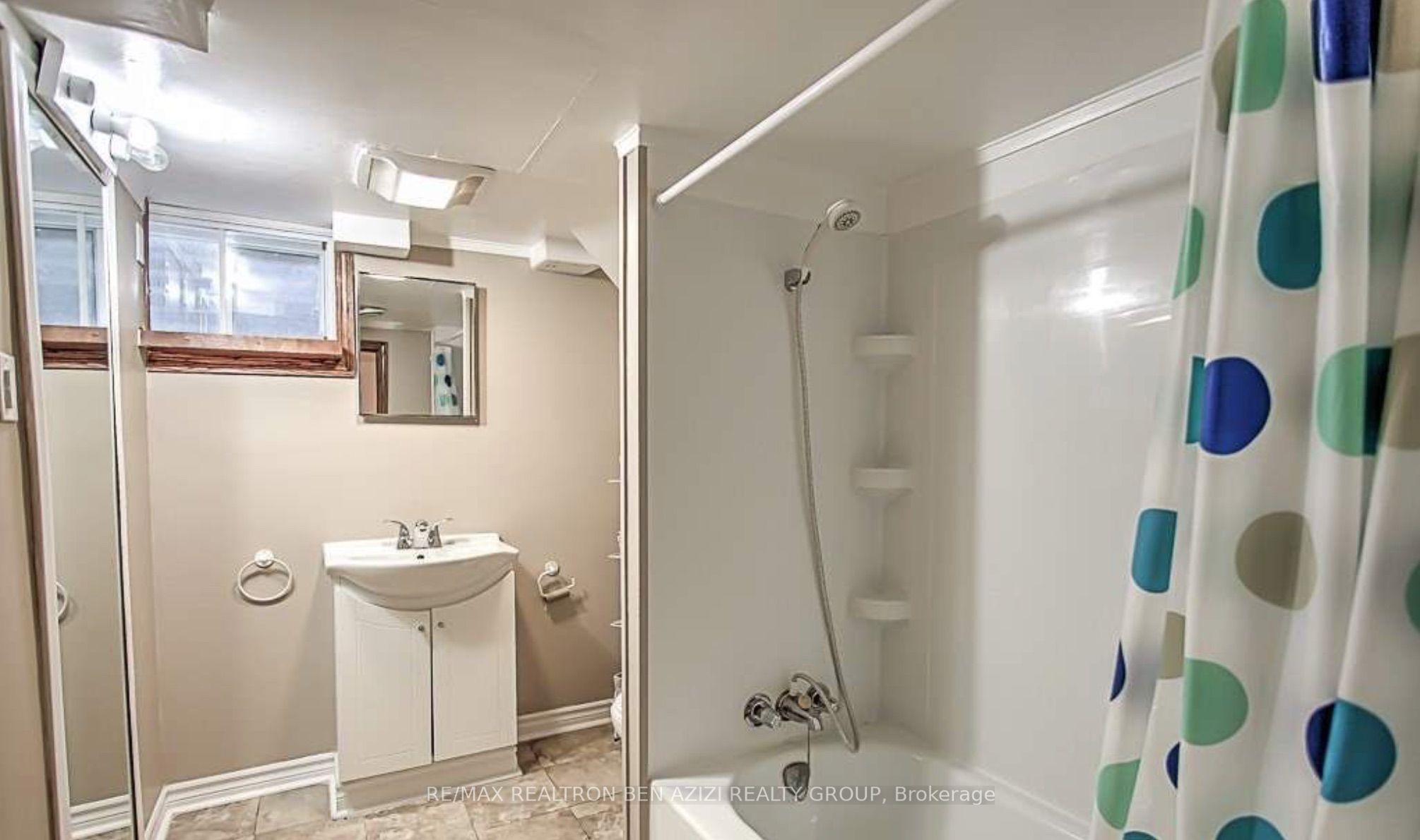 49 Don Mor Drive BSMT, Newmarket, ON L3Y 1G8 photo 5
