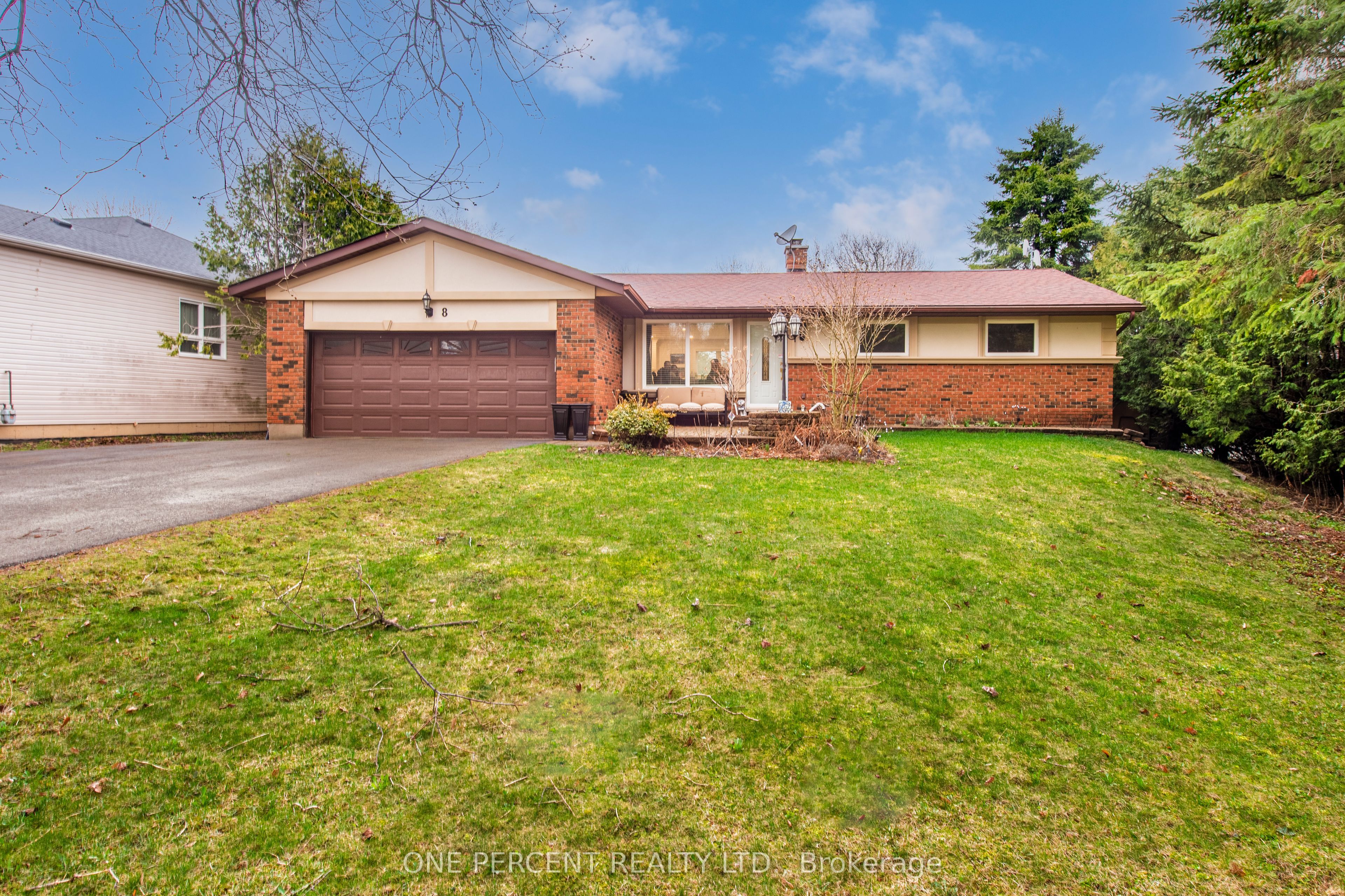 8 Cardwell Court, Adjala-Tosorontio, ON L0G 1W0 photo 2