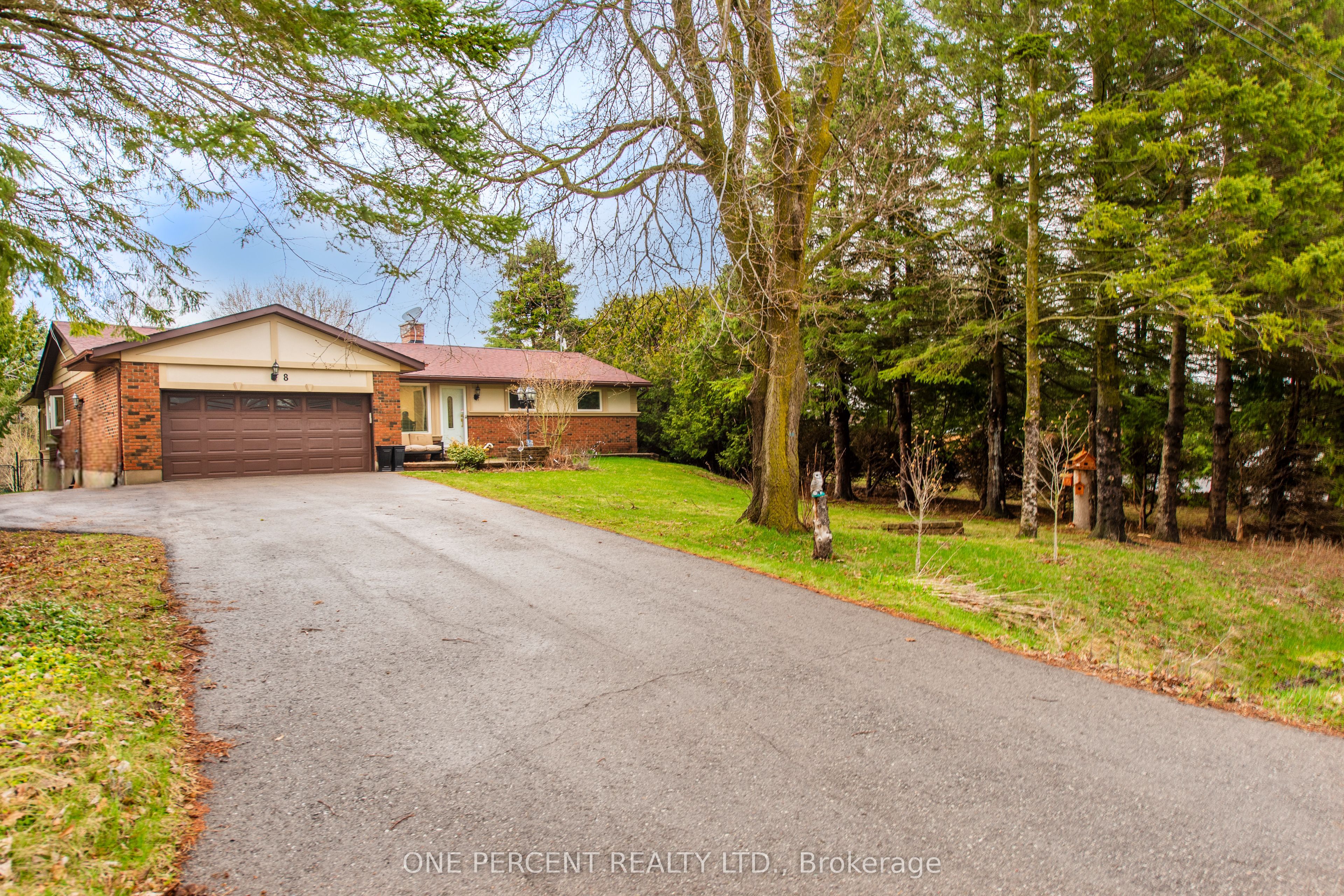 8 Cardwell Court, Adjala-Tosorontio, ON L0G 1W0 photo 3
