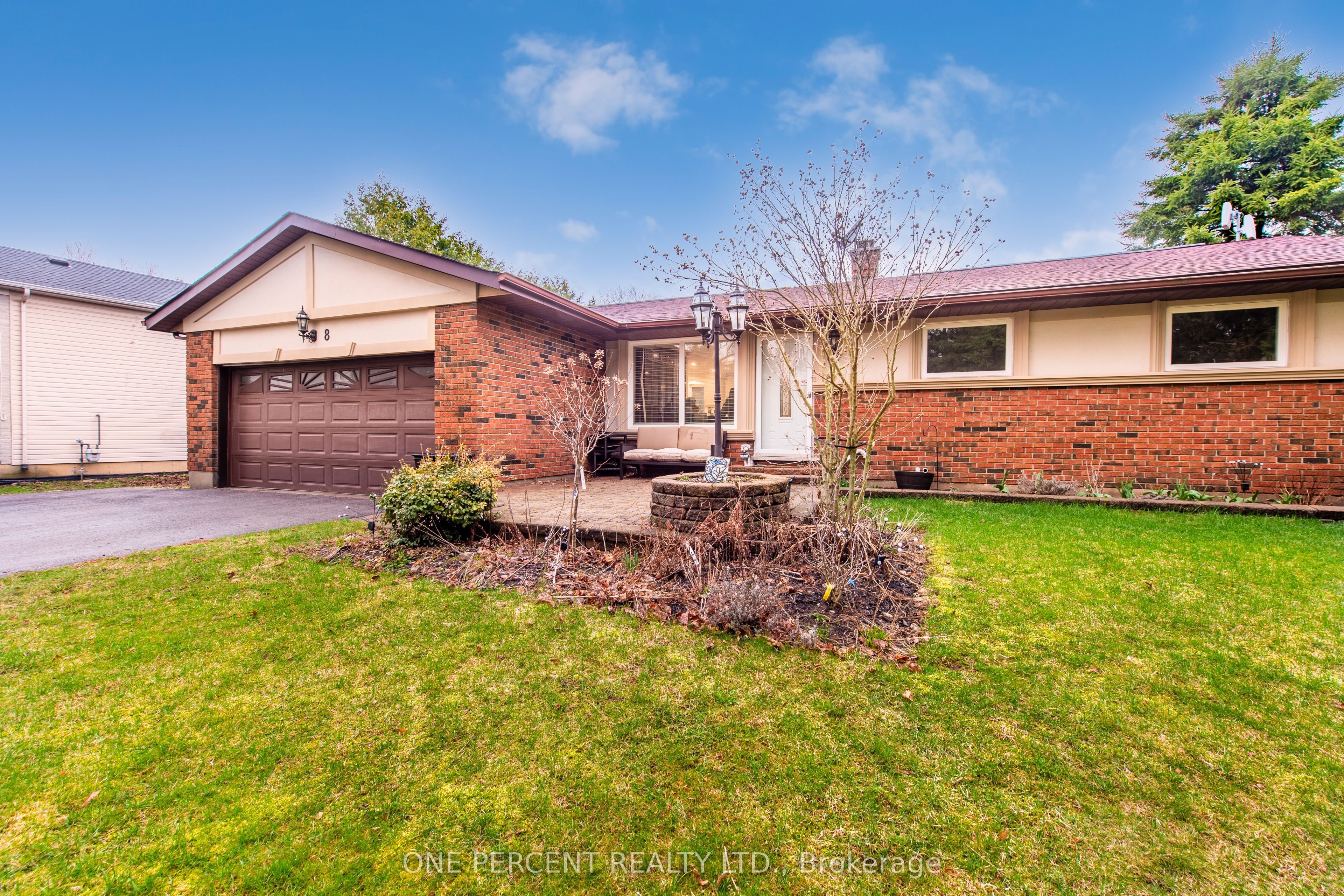 8 Cardwell Court, Adjala-Tosorontio, ON L0G 1W0 photo 4