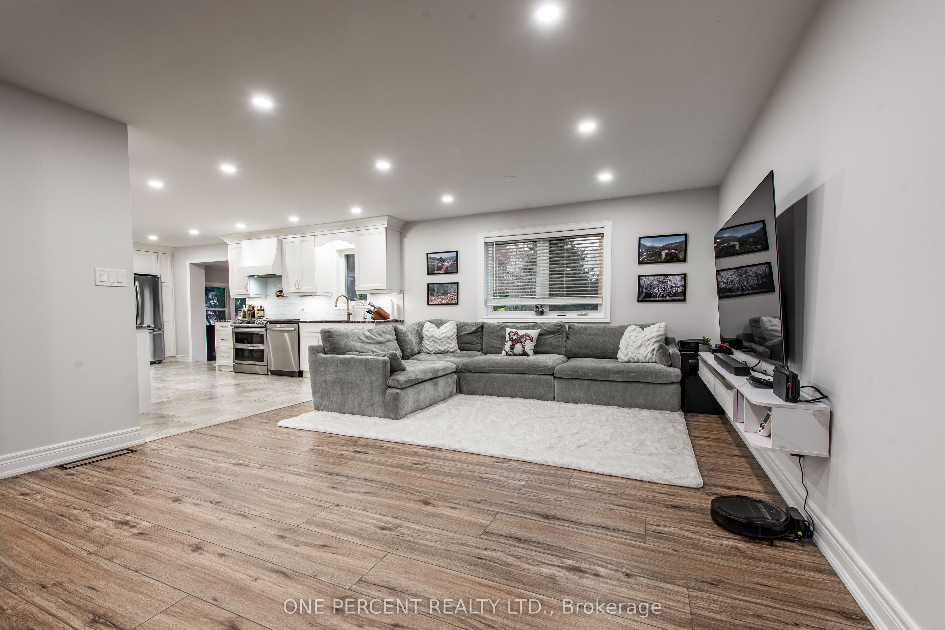8 Cardwell Court, Adjala-Tosorontio, ON L0G 1W0 photo 5