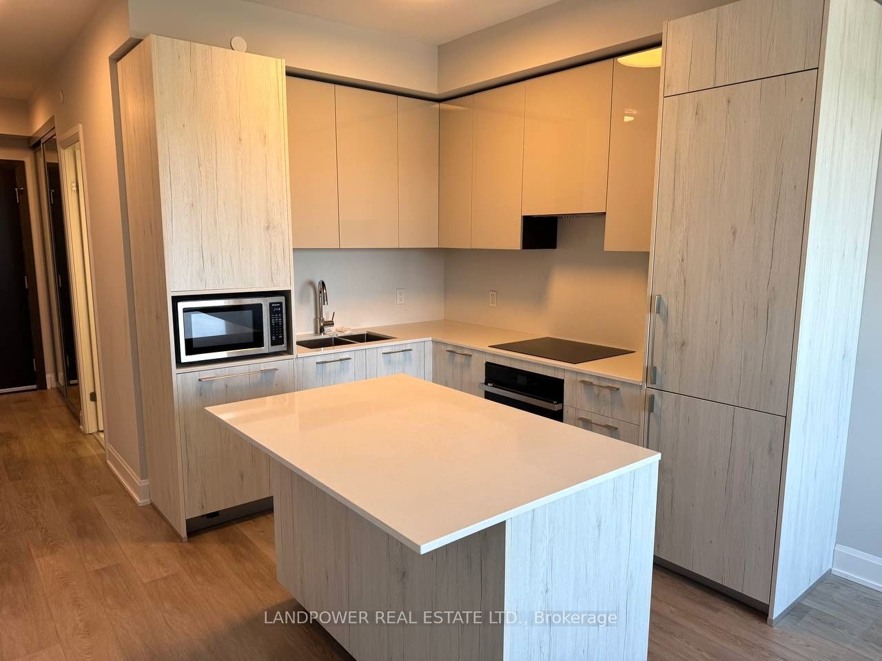 38 Water Walk Drive 1508, Markham, ON L3R 6L4 photo 3