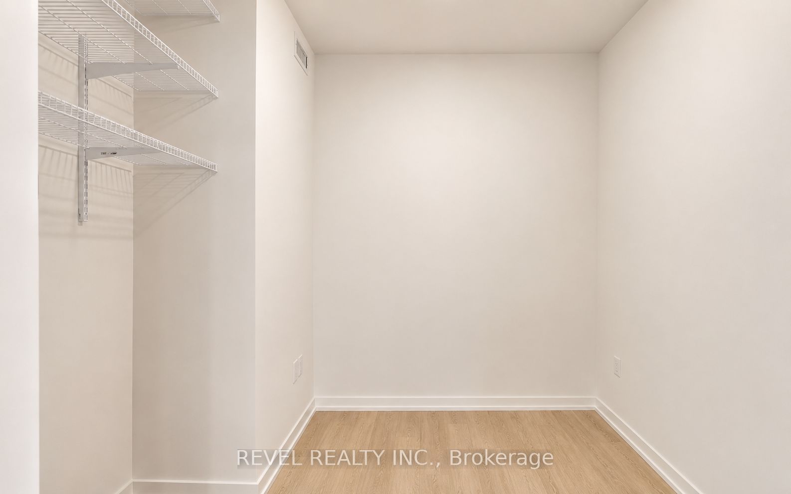 8868 Yonge Street 510E, Richmond Hill, ON L4C 0T4 photo 5