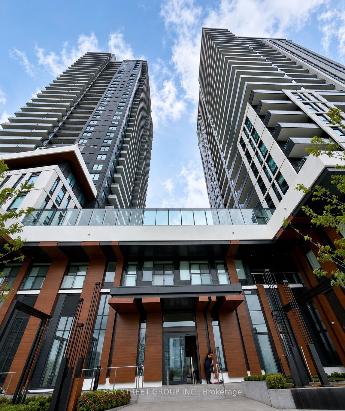 5 Meadowdale Road 308, Vaughan, ON L4K 0C7