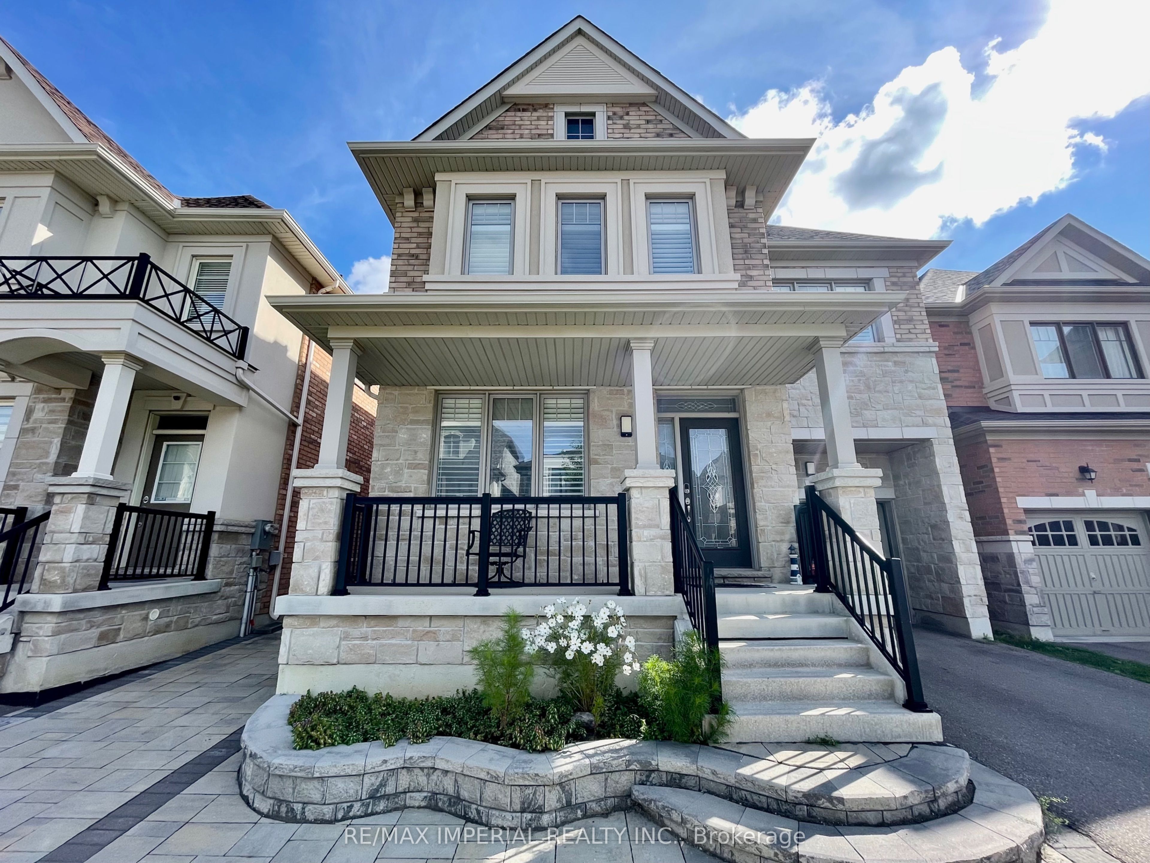 3 Collier Crescent, Markham, ON L6E 0T2 photo 2