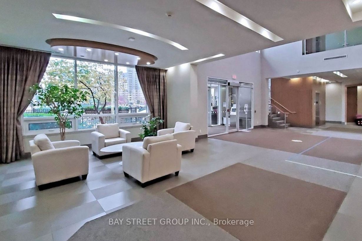 60 South Town Centre Boulevard Uph 11, Markham, ON L6G 0C5 photo 5