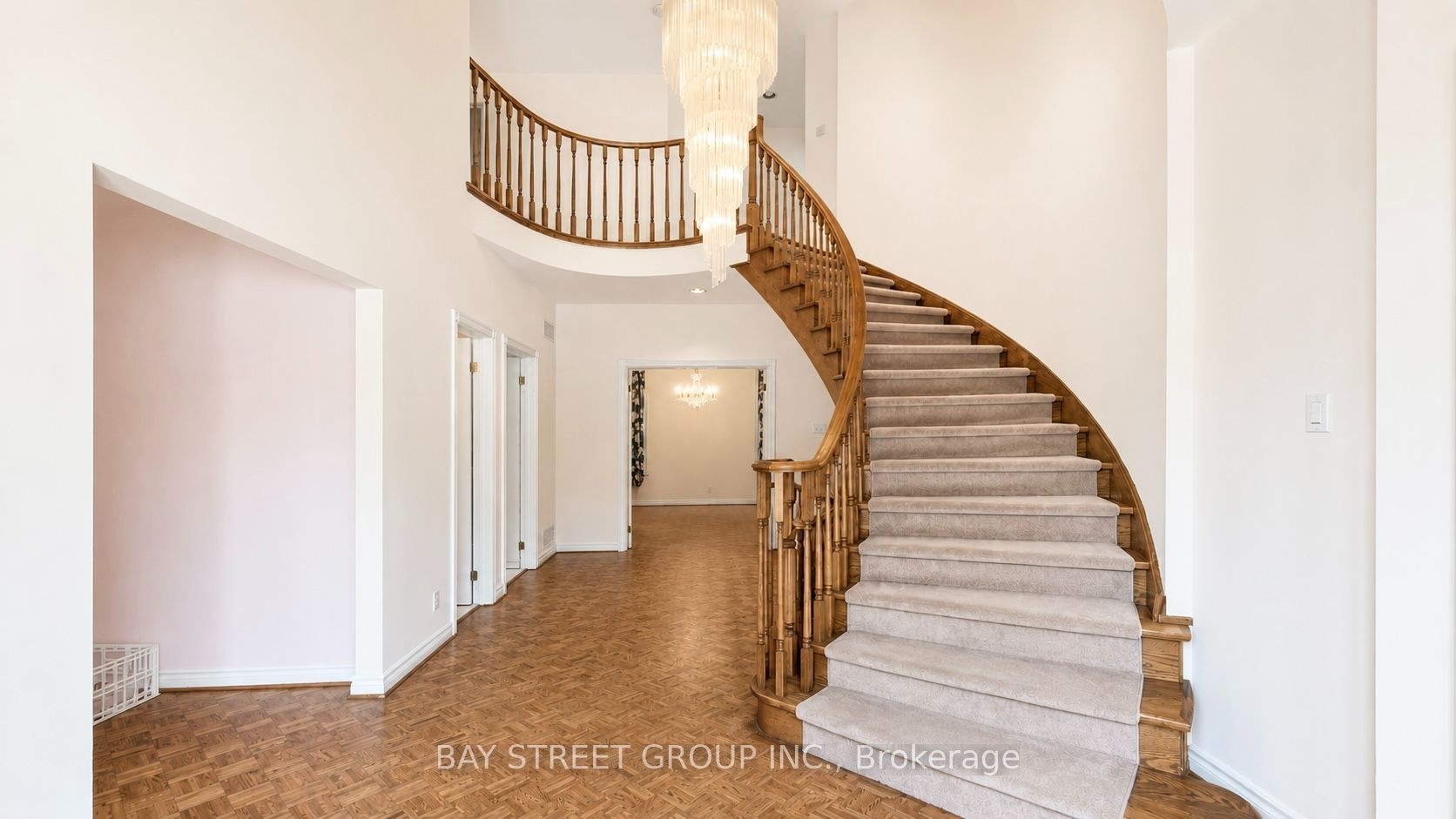 6 Hunt Club Court, Markham, ON L3T 7L4 photo 2