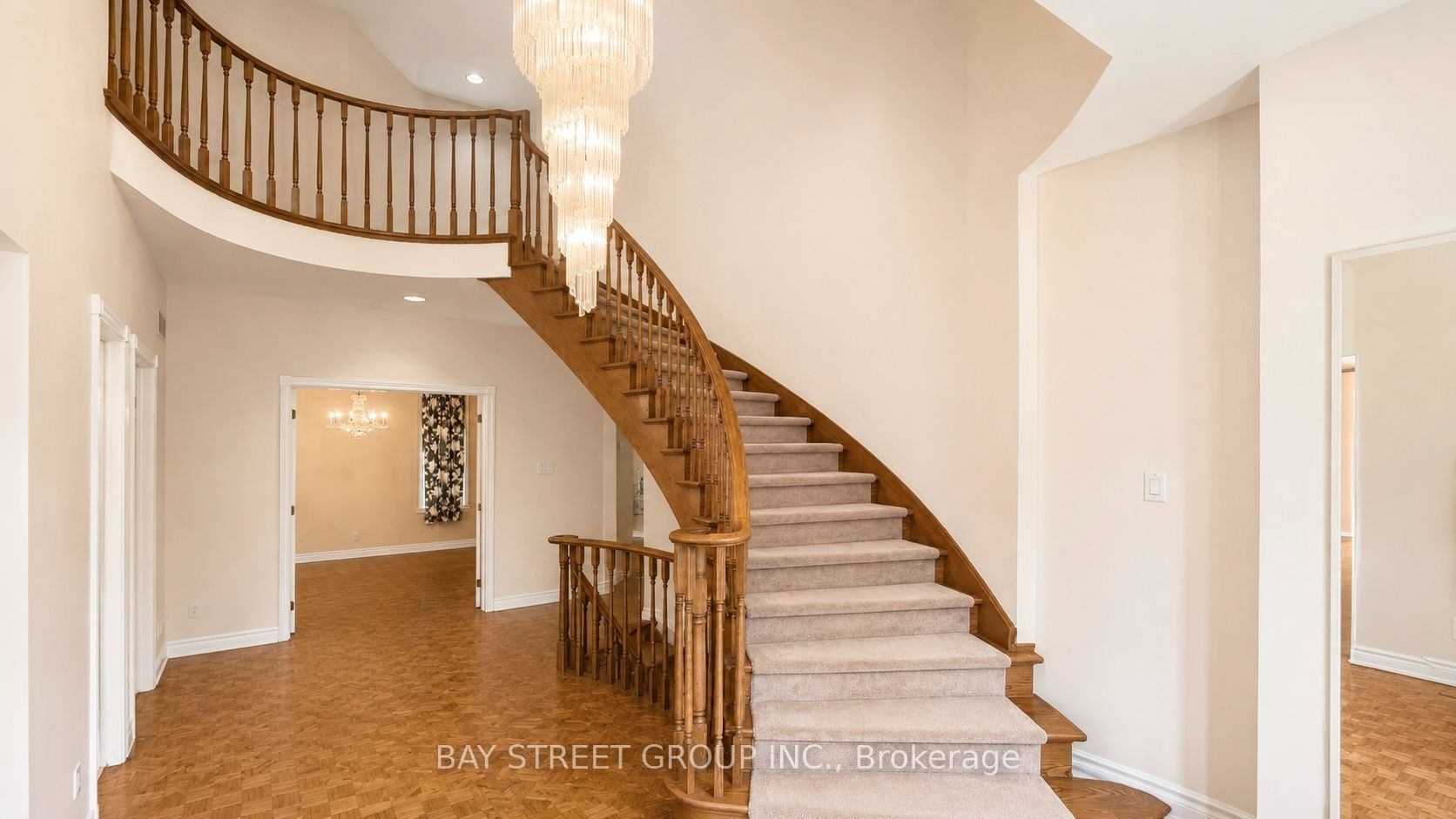6 Hunt Club Court, Markham, ON L3T 7L4 photo 3