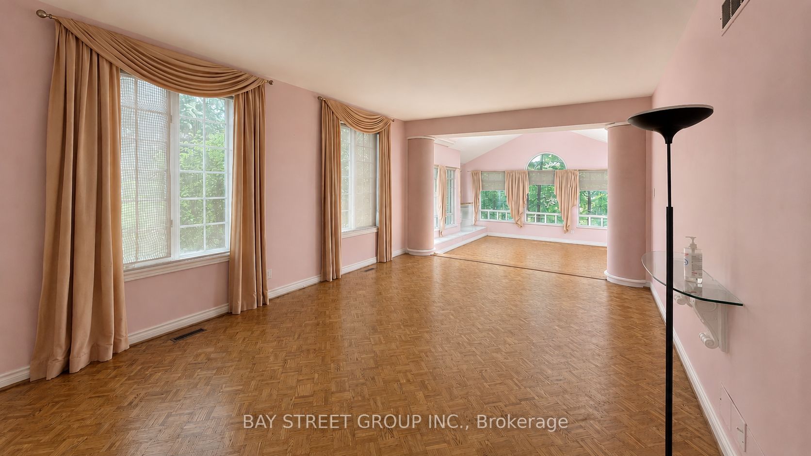 6 Hunt Club Court, Markham, ON L3T 7L4 photo 4