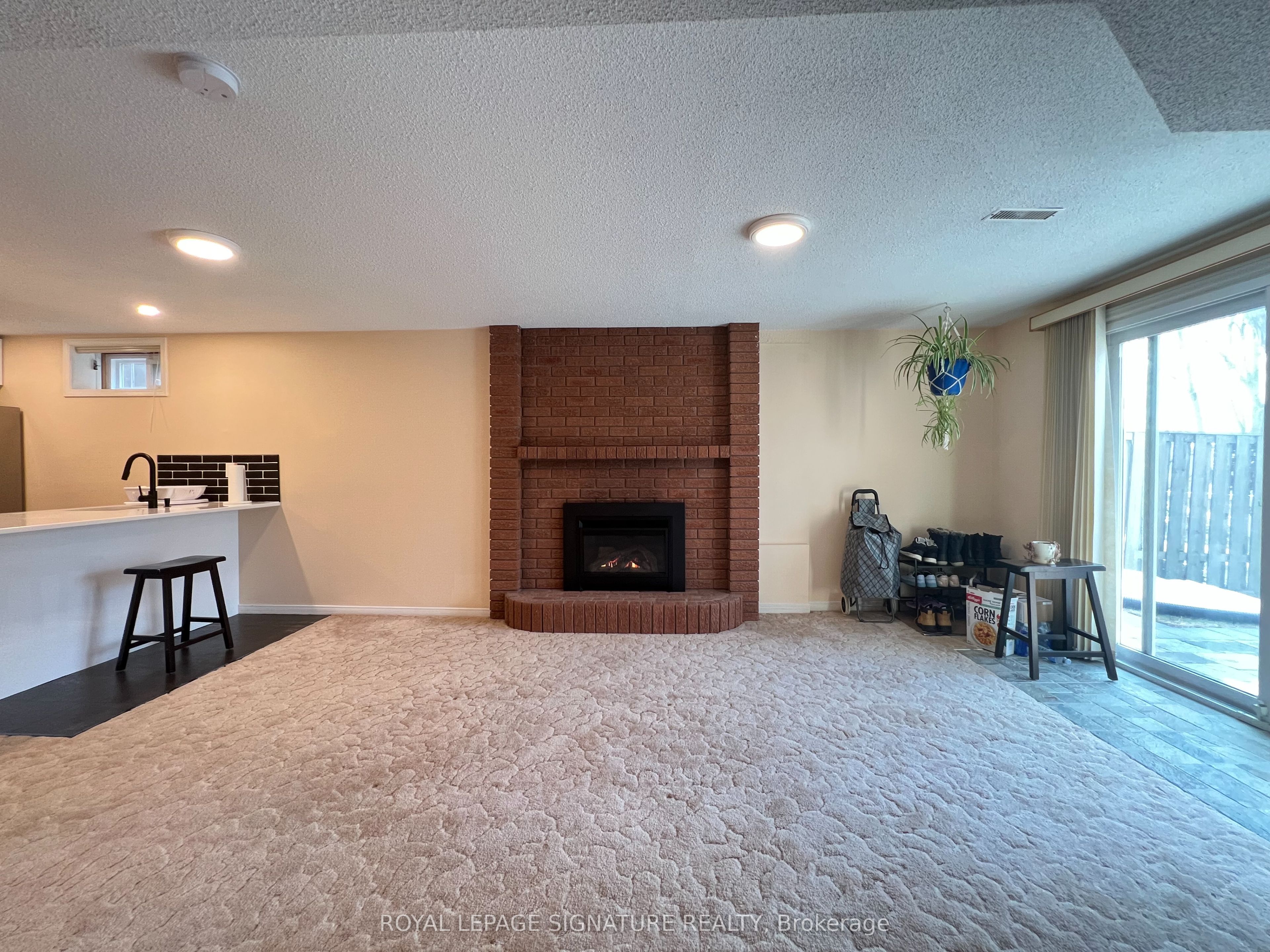 12 Tanglewood Trail Bsmt, Markham, ON L3T 6V4