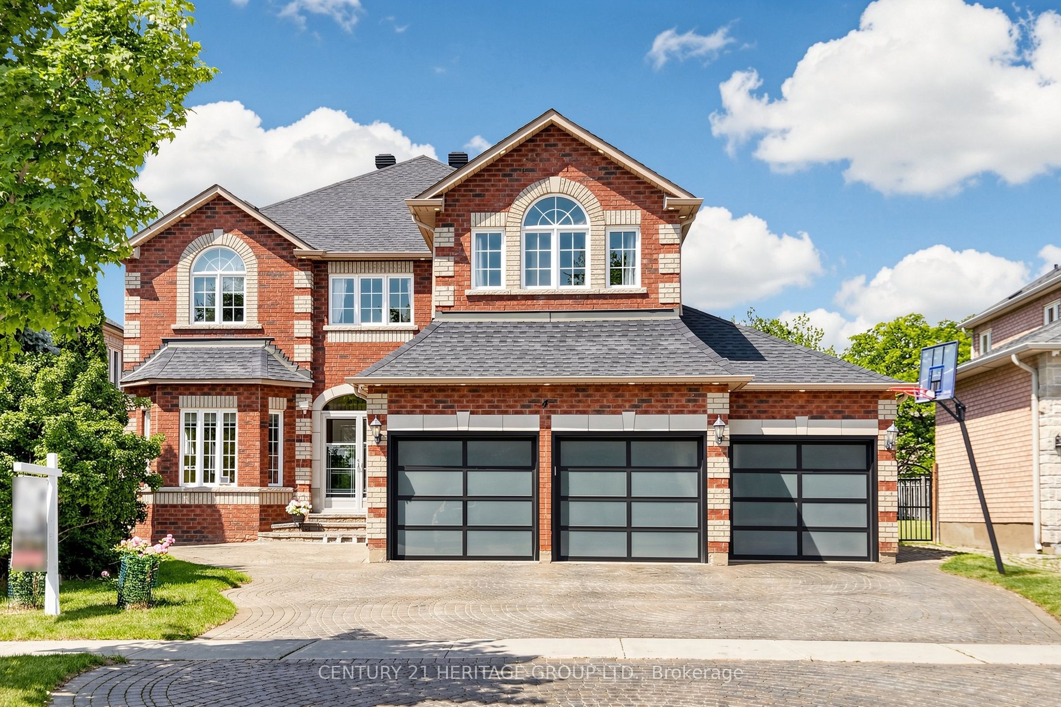 4 Mumberson Court, Markham, ON L6C 1Y4