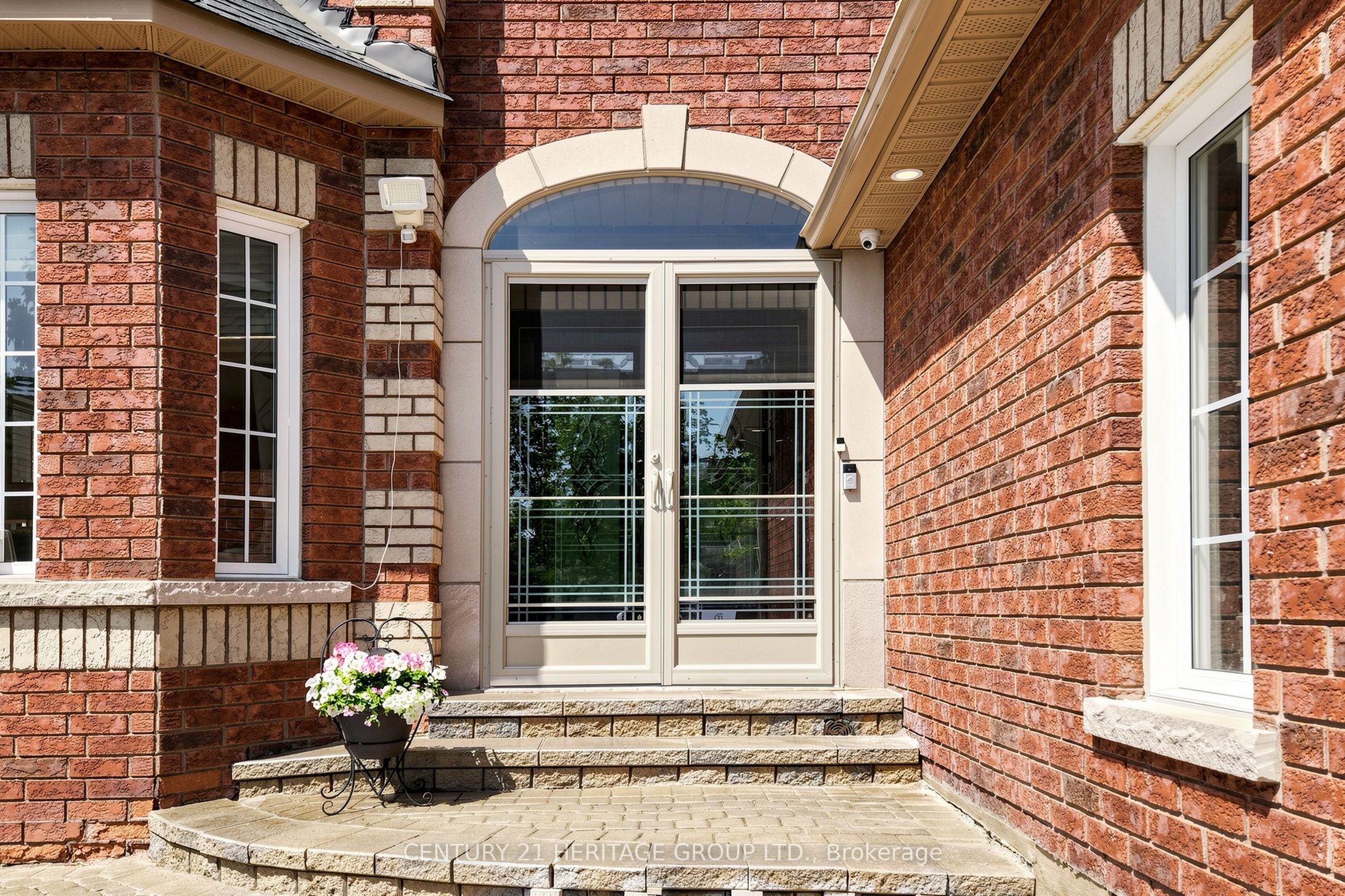 4 Mumberson Court, Markham, ON L6C 1Y4 photo 3