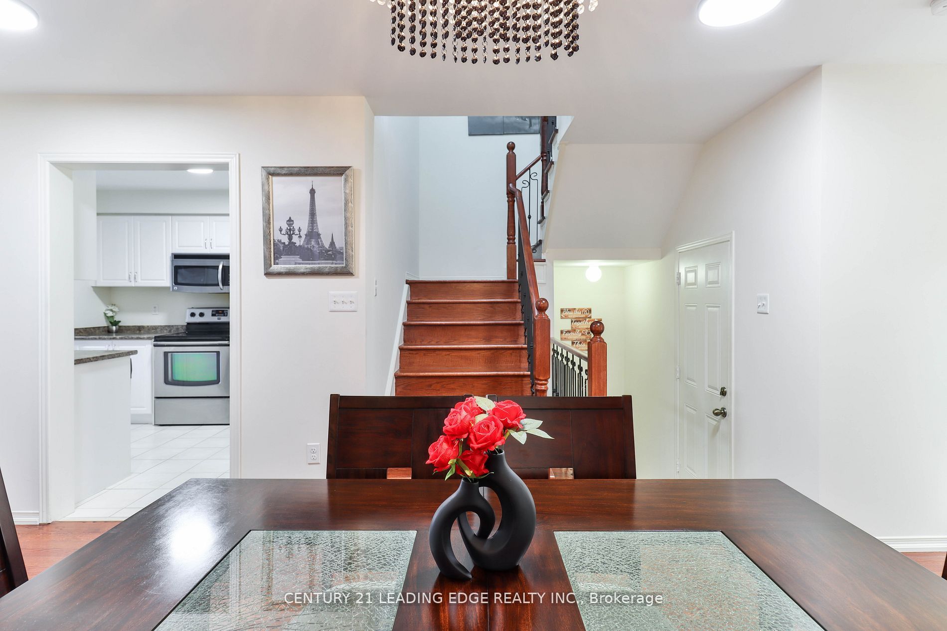15 Robertdale Court, Whitchurch-Stouffville, ON L4A 0Y5 photo 5