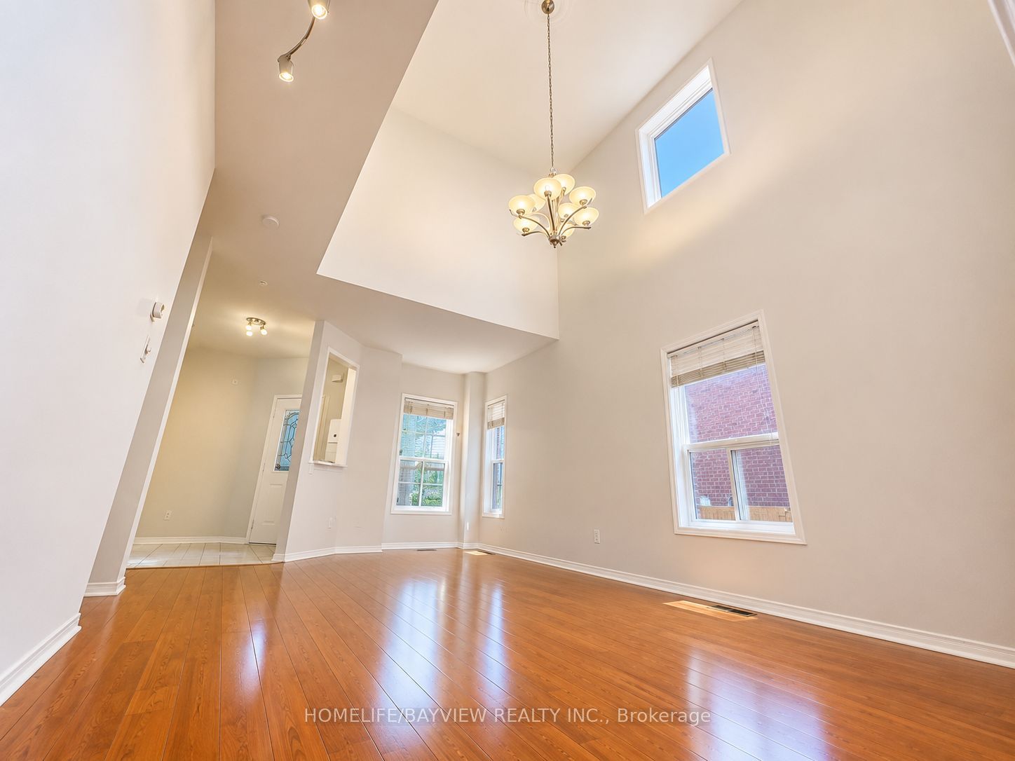 87 English Oak Drive MAIN, Richmond Hill, ON L4E 3X4 photo 4