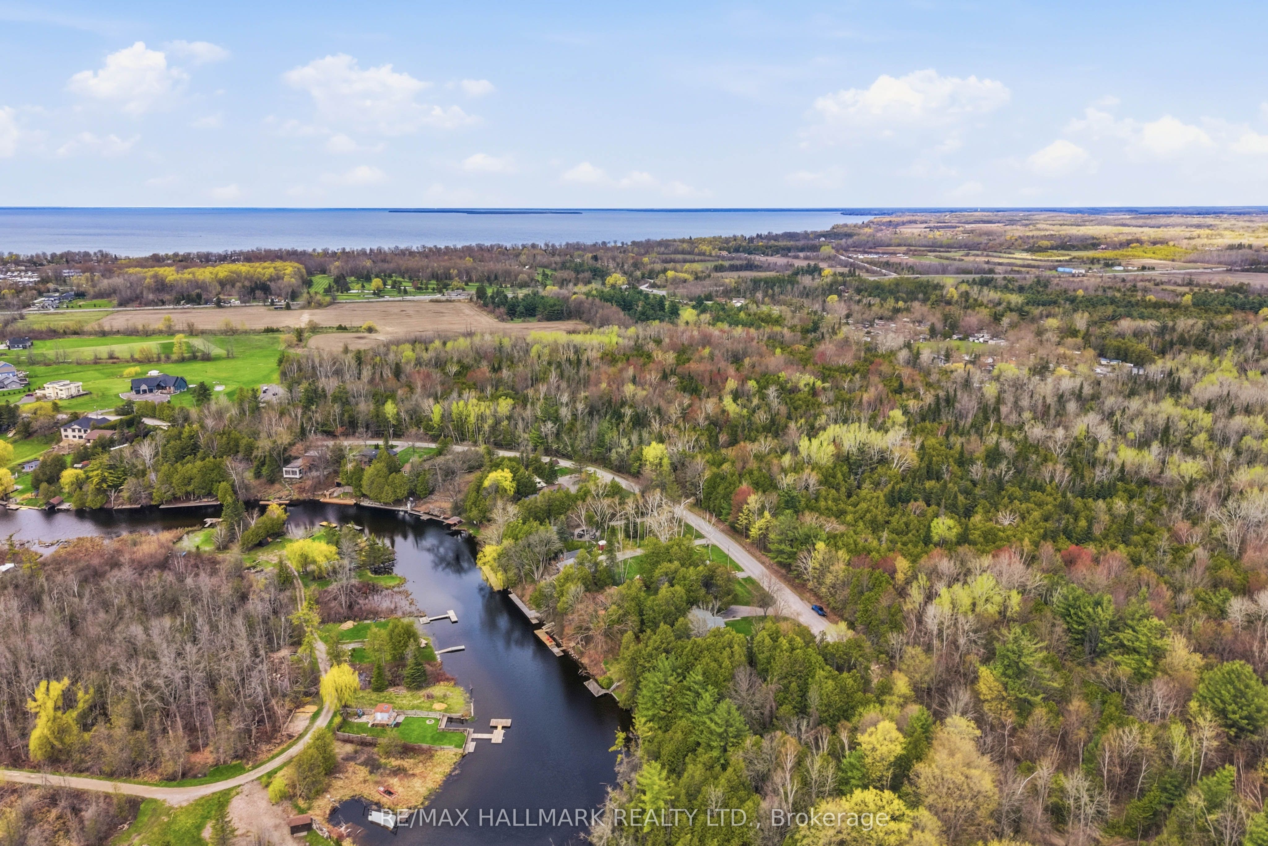 104 Riverbank Drive, Georgina, ON L0E 1N0 photo 3