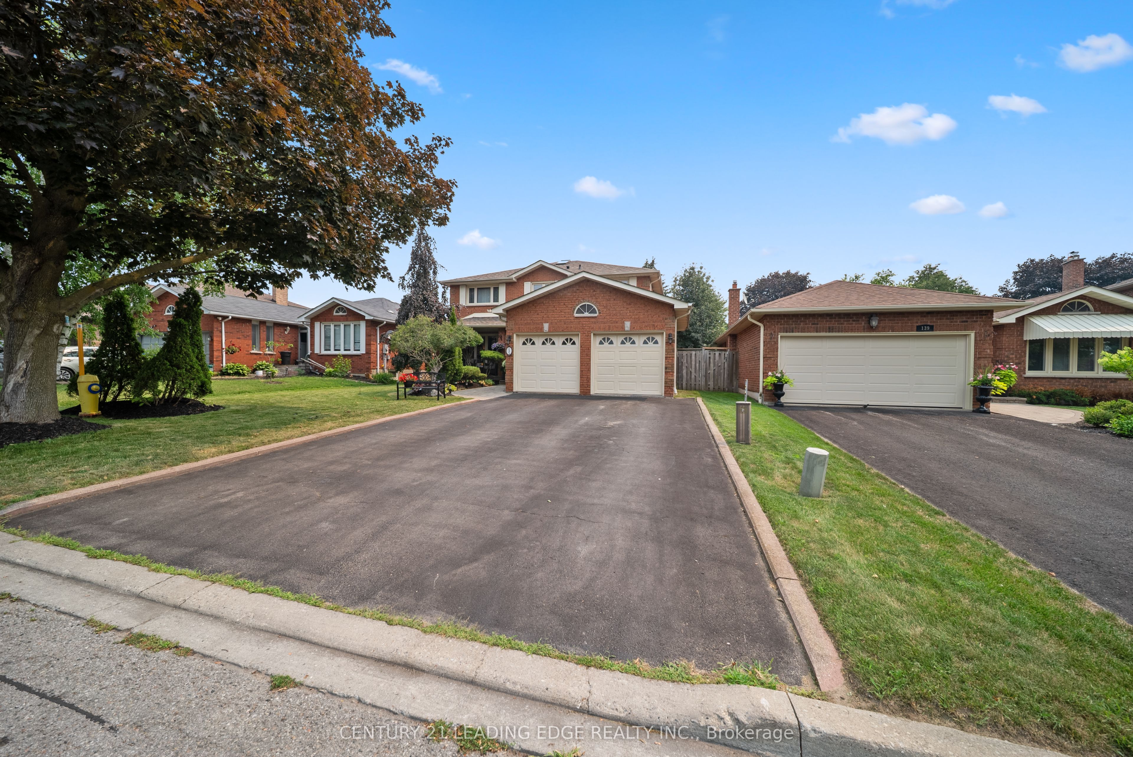 135 Aspen Crescent, Whitchurch-Stouffville, ON L4A 5C8 photo 3