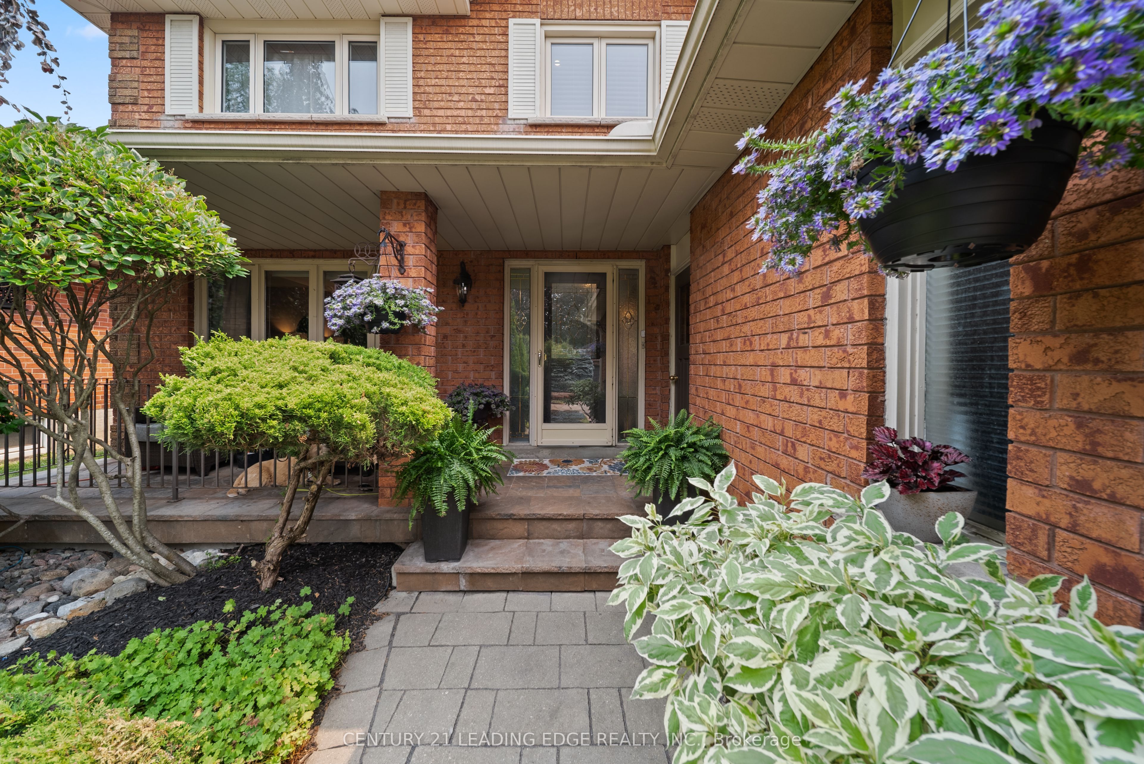 135 Aspen Crescent, Whitchurch-Stouffville, ON L4A 5C8 photo 4