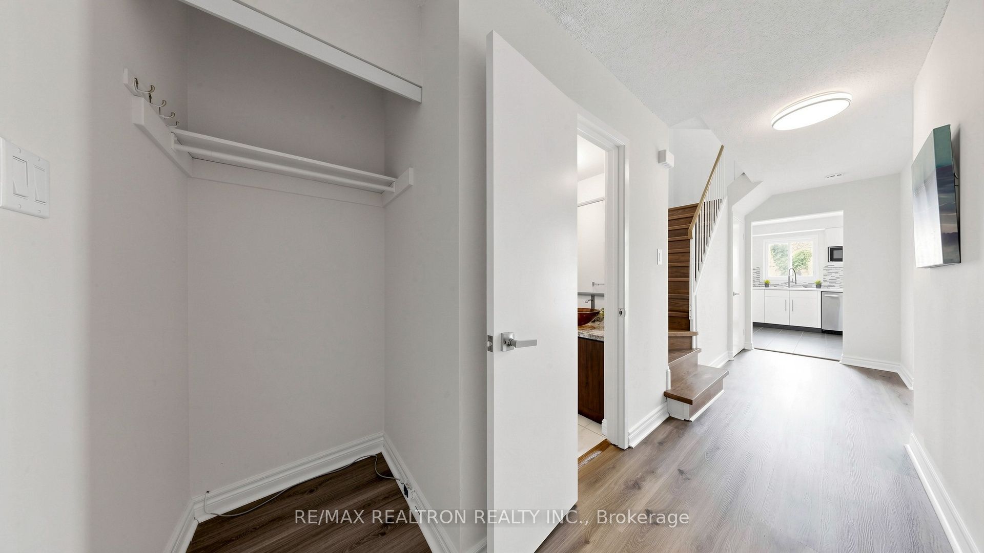 64 Dunbar Crescent, Markham, ON L3R 6W6 photo 4