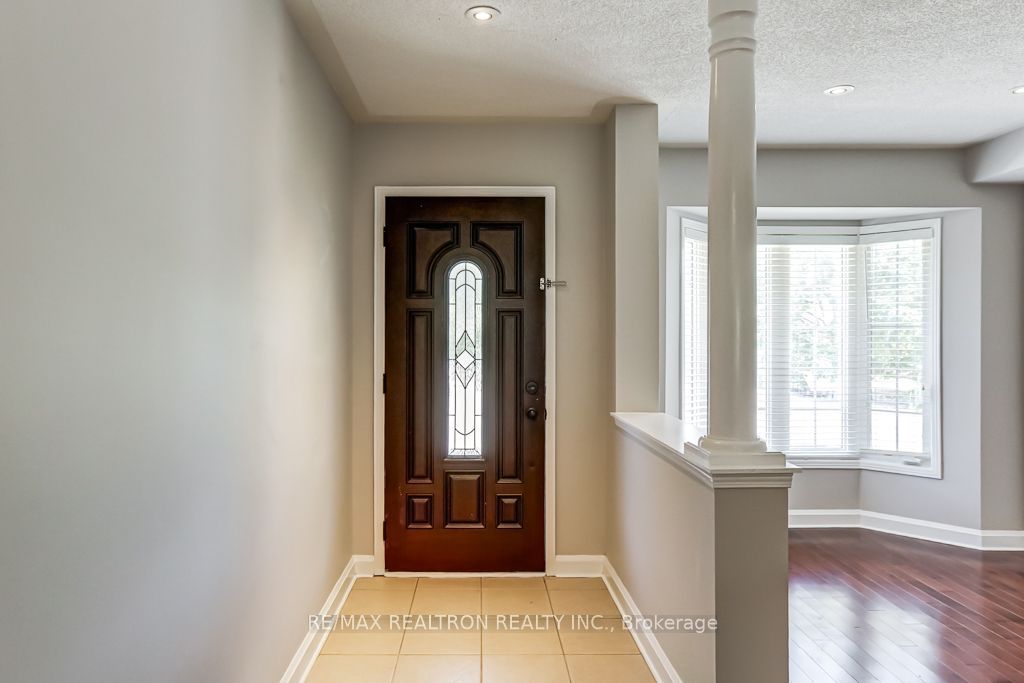 20 Raintree Drive, Markham, ON L3R 5T9 photo 4
