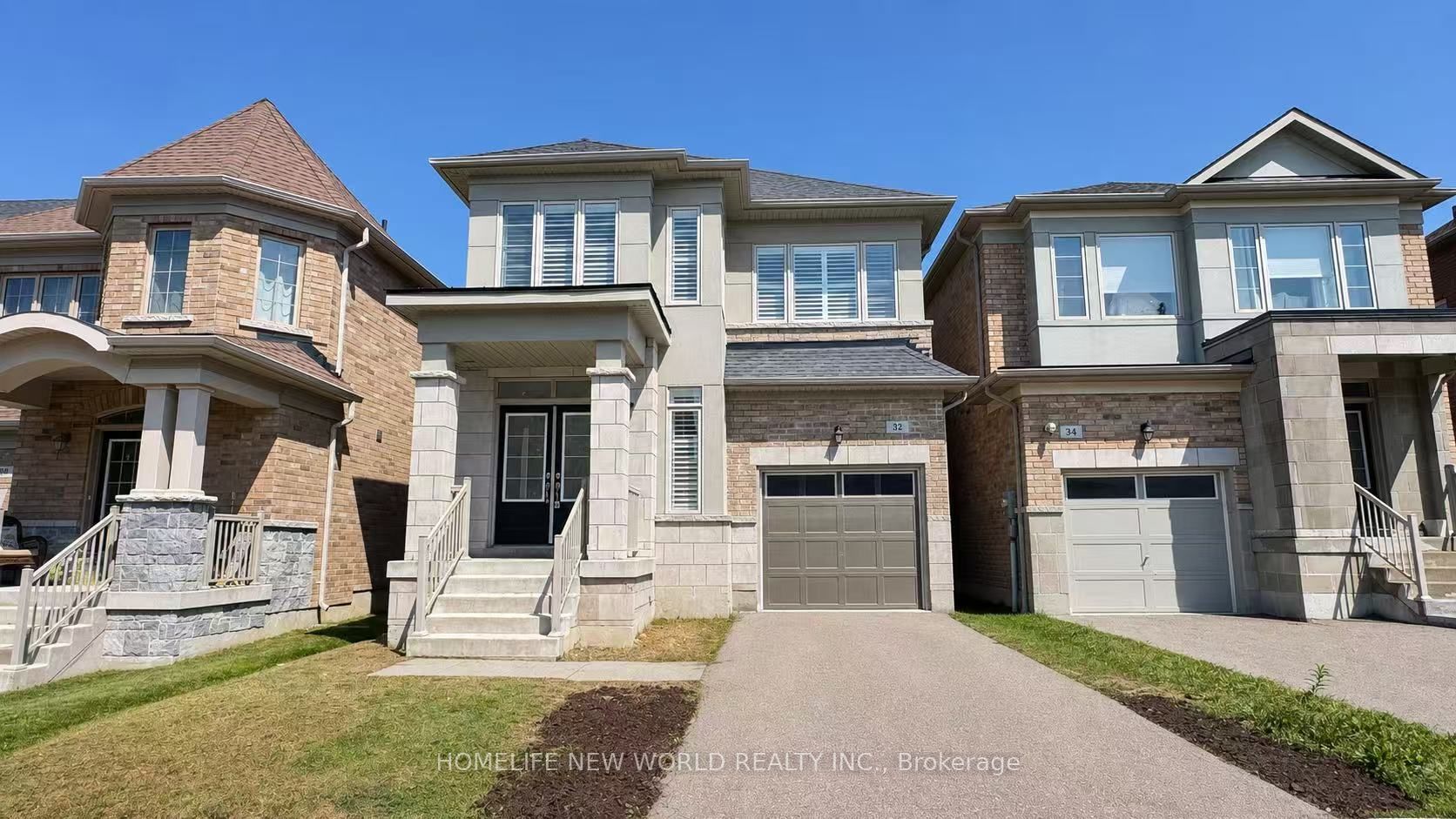 32 Falconridge Terrace, East Gwillimbury, ON L9N 0R2 photo 2