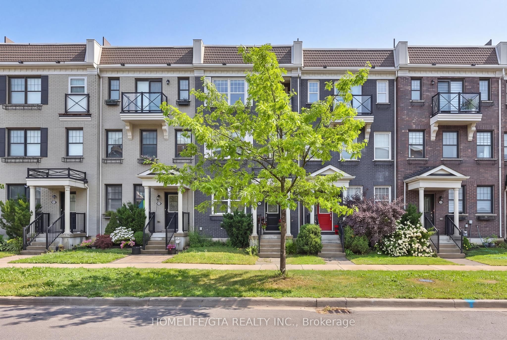 52 Baker Hill Boulevard, Whitchurch-Stouffville, ON L4A 8B7 photo 2