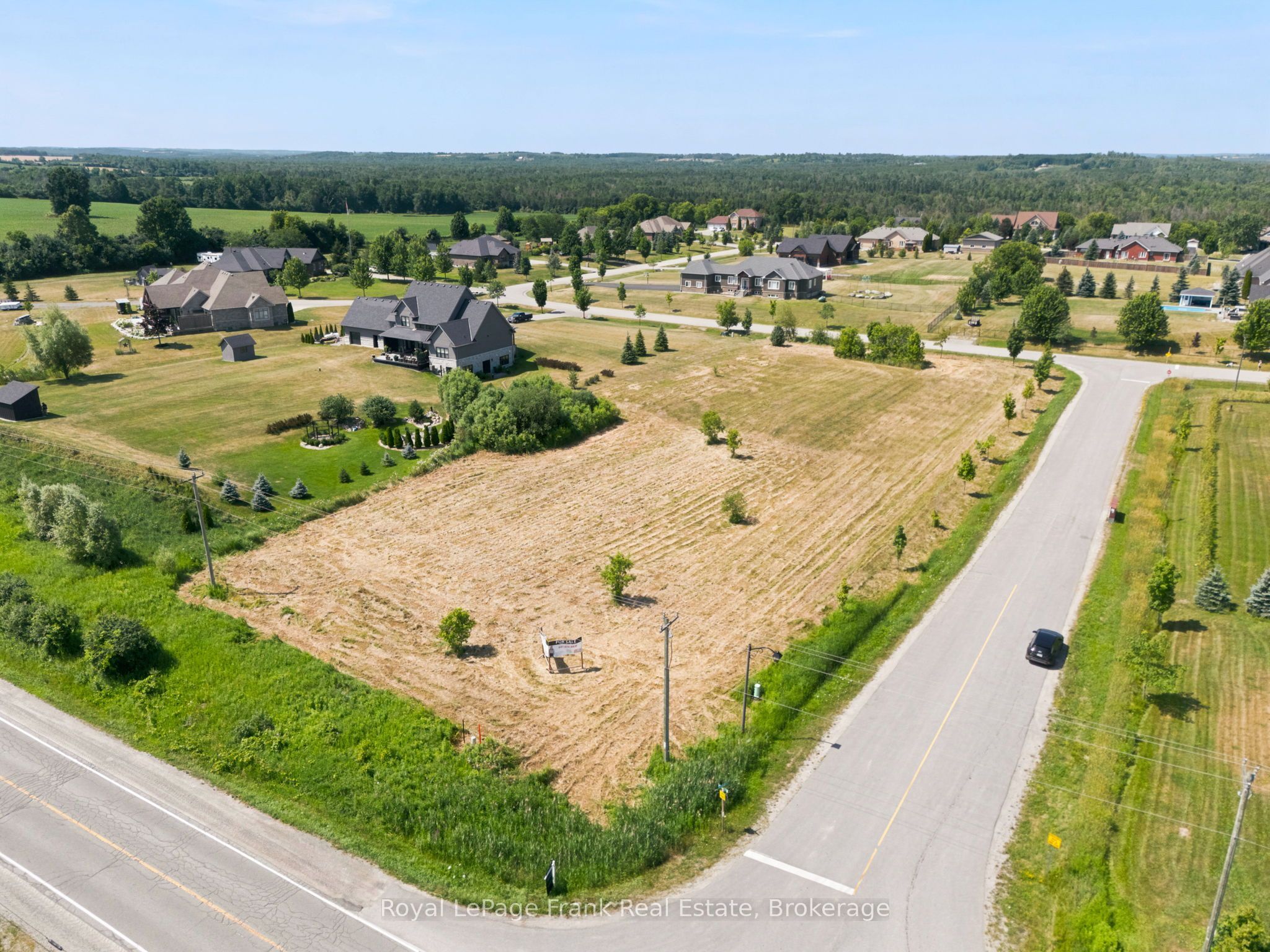 1 Bagshaw Crescent, Uxbridge, ON L9P 0A9 photo 3