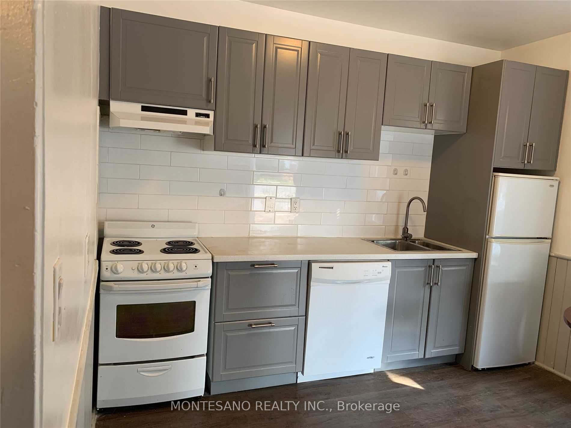 7833 Kipling Avenue, Vaughan, ON L4L 1Z4 photo 2