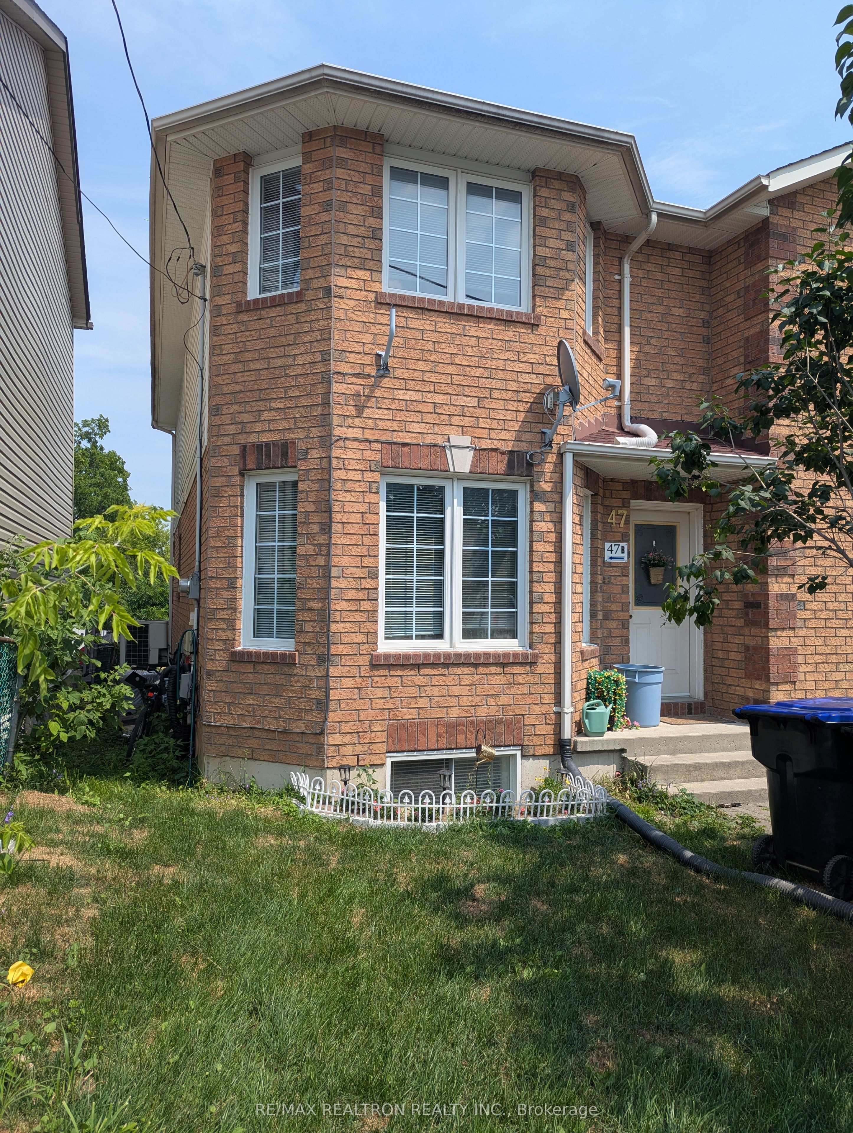 47B Drury Street, Bradford West Gwillimbury, ON L3Z 1W9