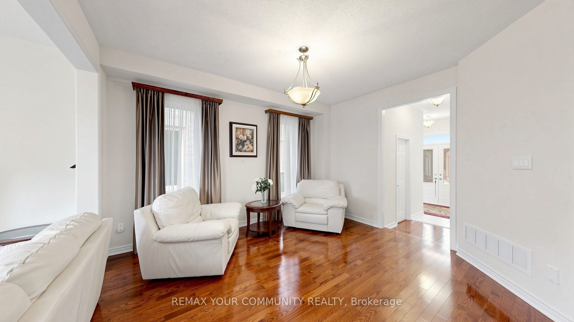 6 Homerton Avenue, Richmond Hill, ON L4E 0V9 photo 2