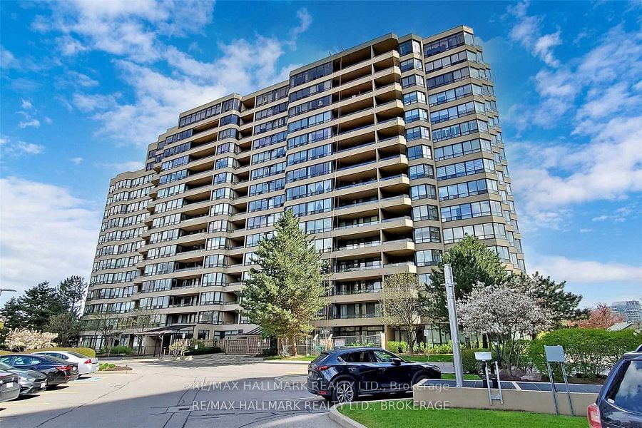 32 Clarissa Drive E 1022, Richmond Hill, ON L4C 9R7