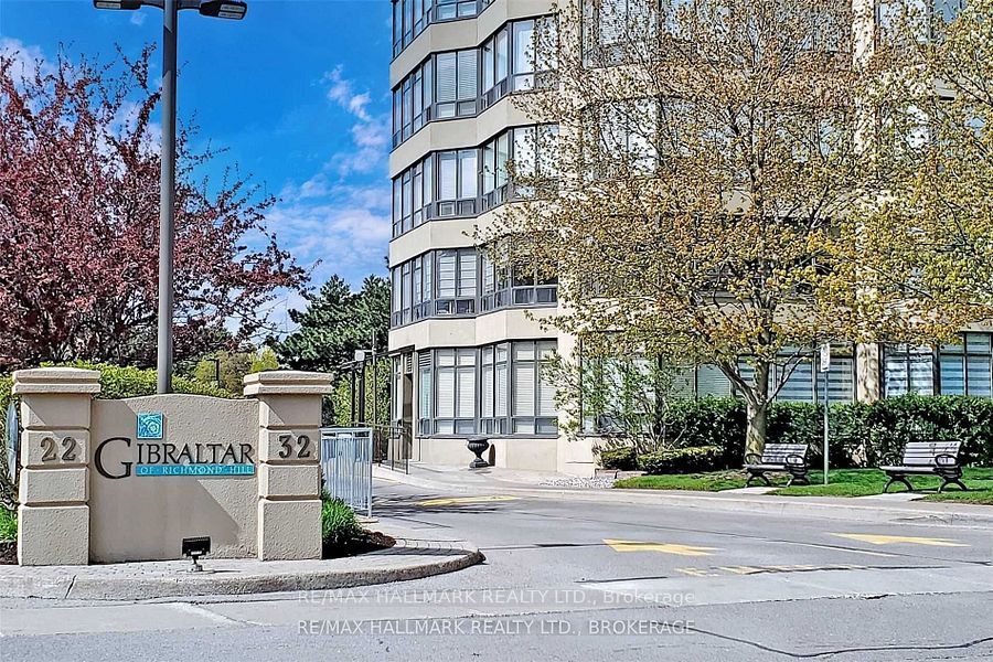 32 Clarissa Drive E 1022, Richmond Hill, ON L4C 9R7 photo 4