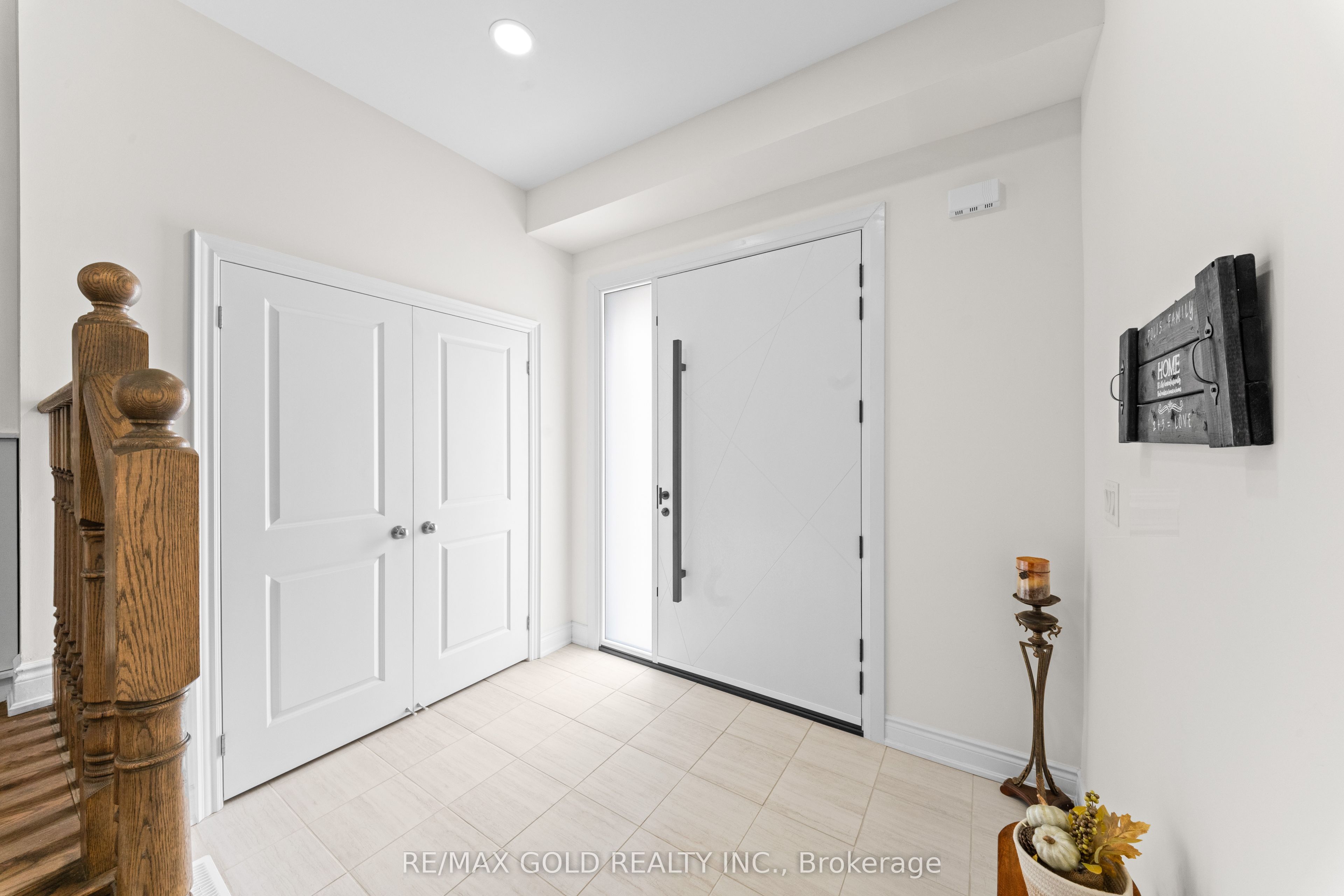 58 Stilton Avenue, Vaughan, ON L4H 5B9 photo 3