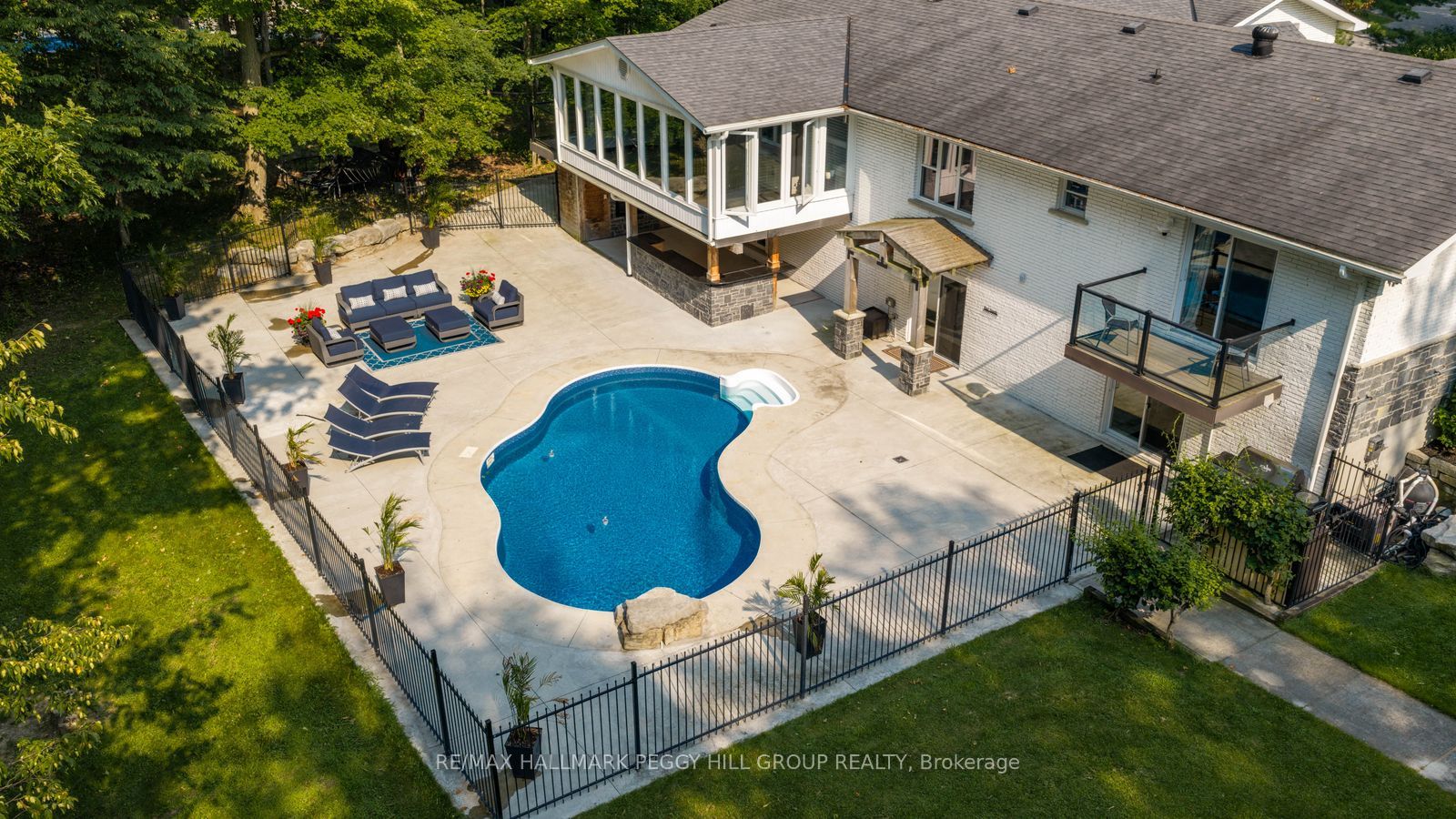 1814 Quantz Crescent, Innisfil, ON L9S 1X2 photo 2