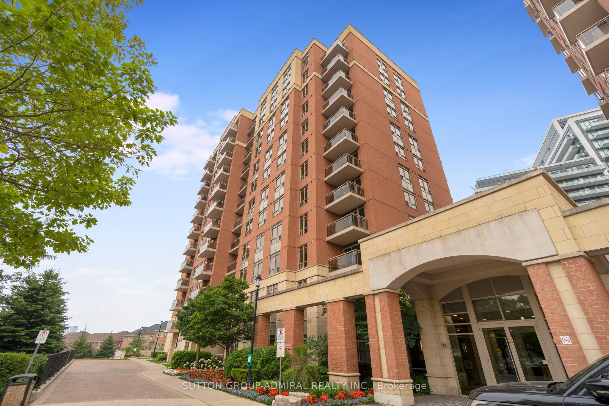 73 King William Crescent 307, Richmond Hill, ON L4B 0C2 photo 4