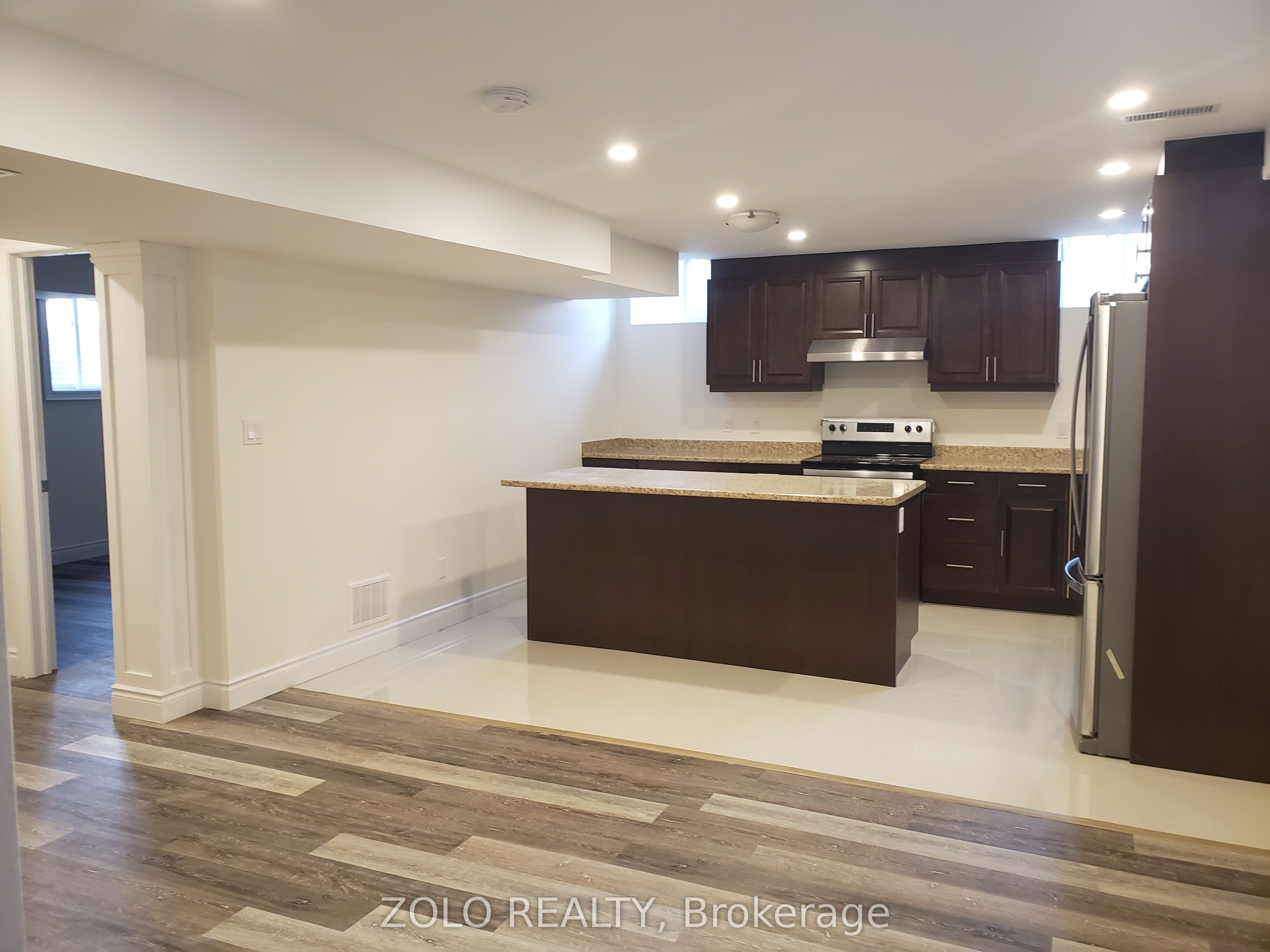58 Gibson Circle Lower, Bradford West Gwillimbury, ON L3Z 0X1