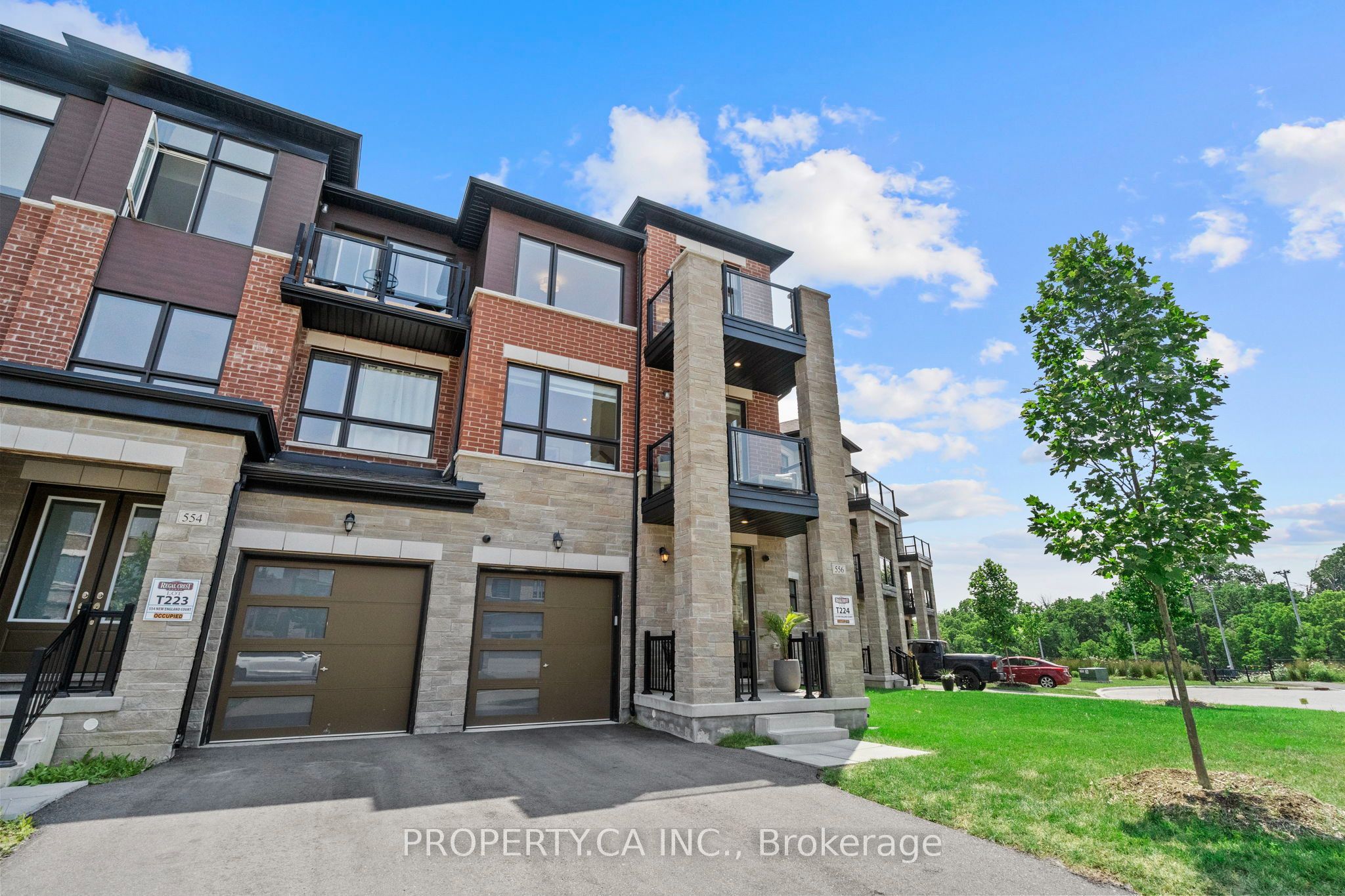 556 New England Court, Newmarket, ON L3X 0M5 photo 2